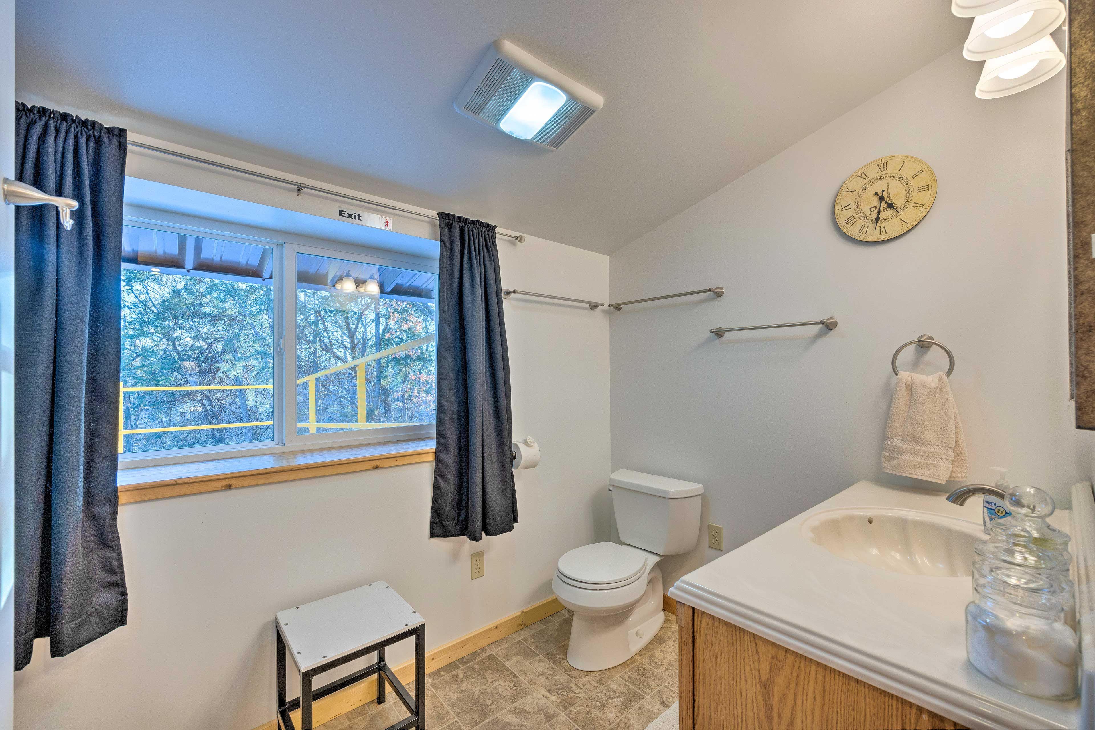 Full Bathroom