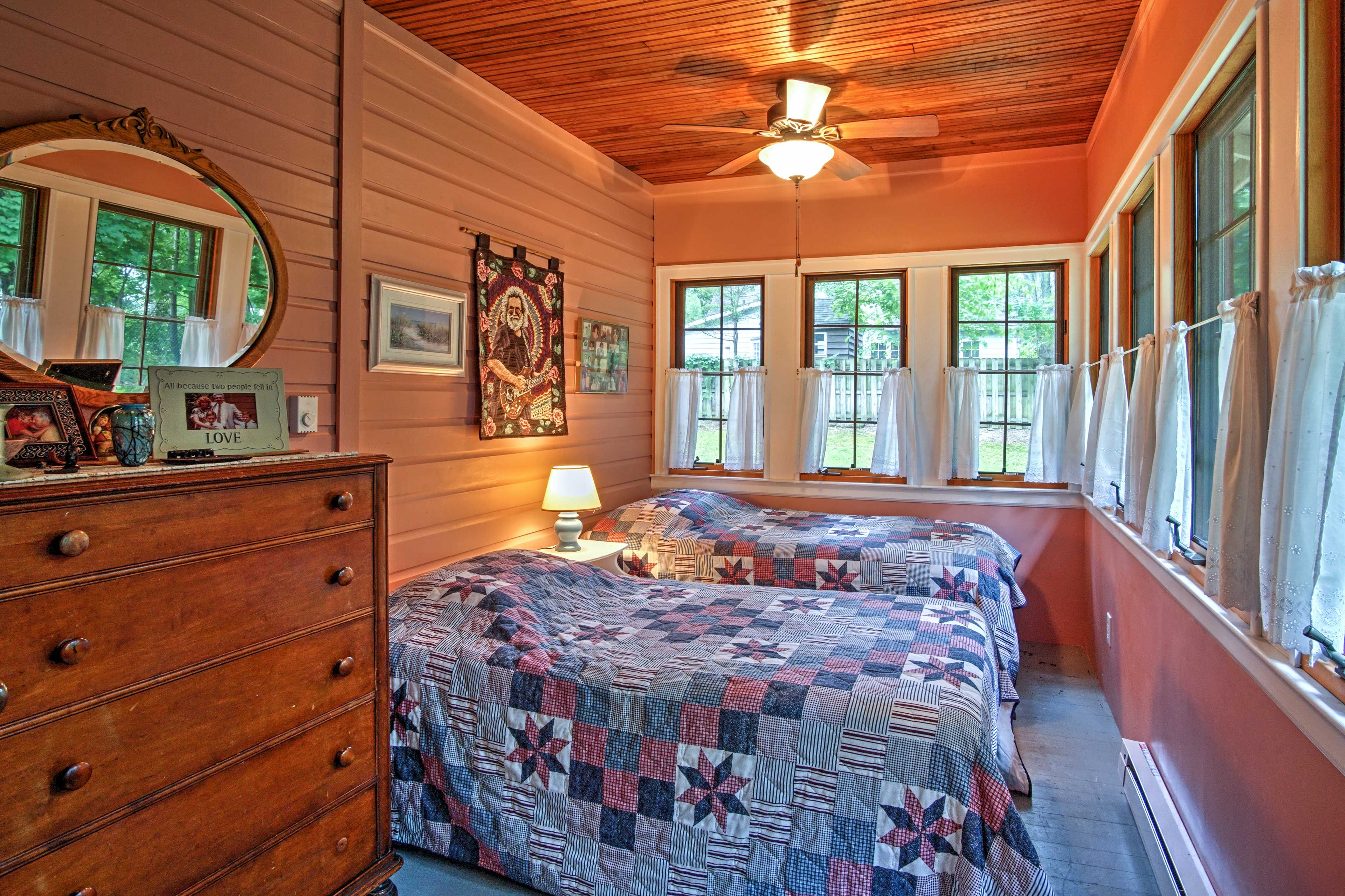 Bedroom 3 | 2 Twin Beds