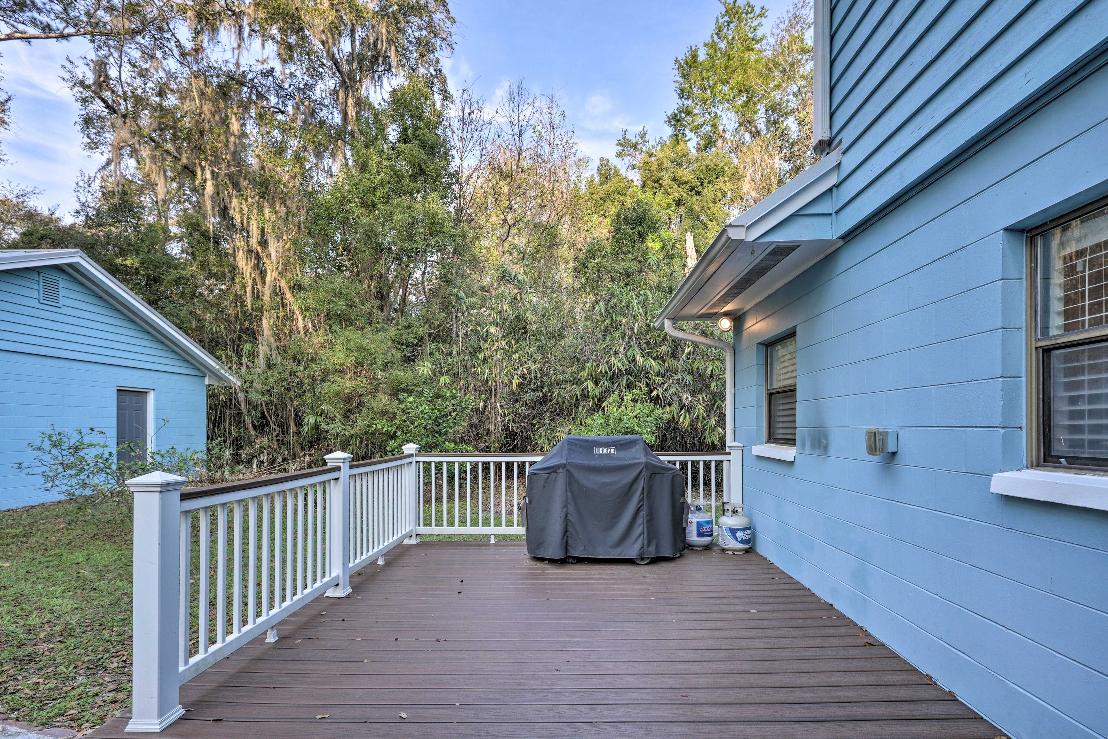 Private Deck | Gas Grill