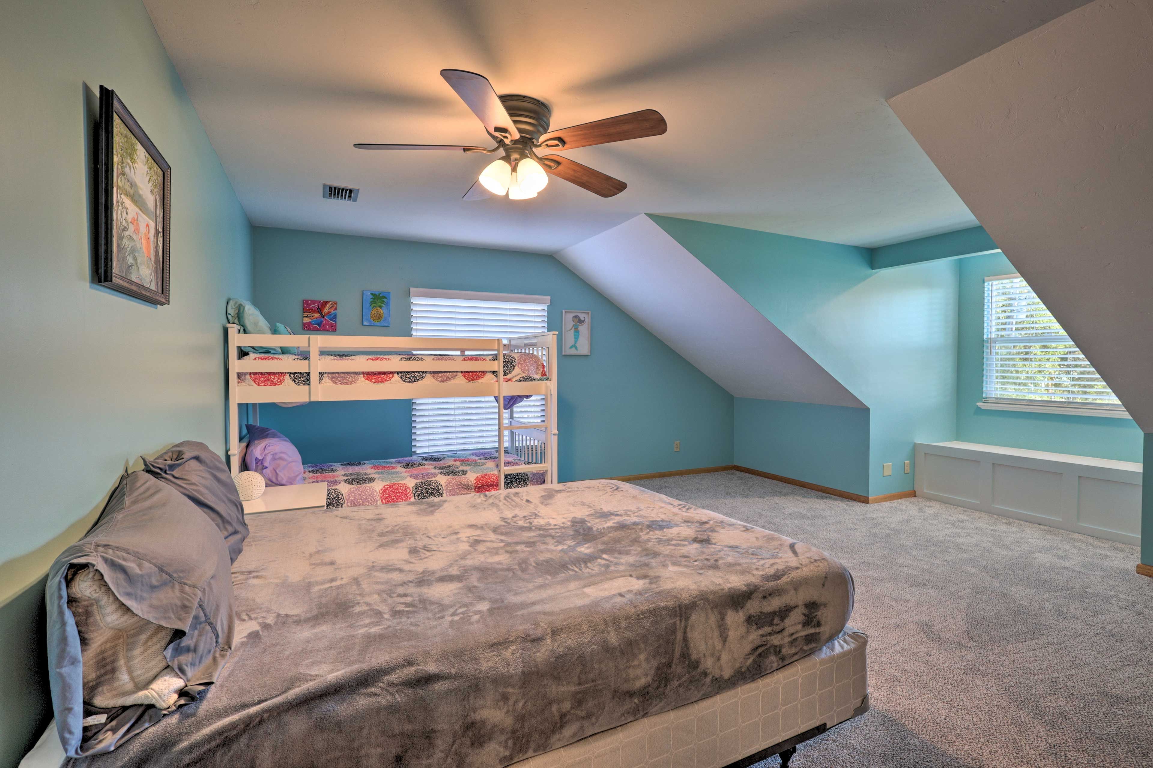 Bedroom 4 | Queen Bed | Twin Bunk Bed