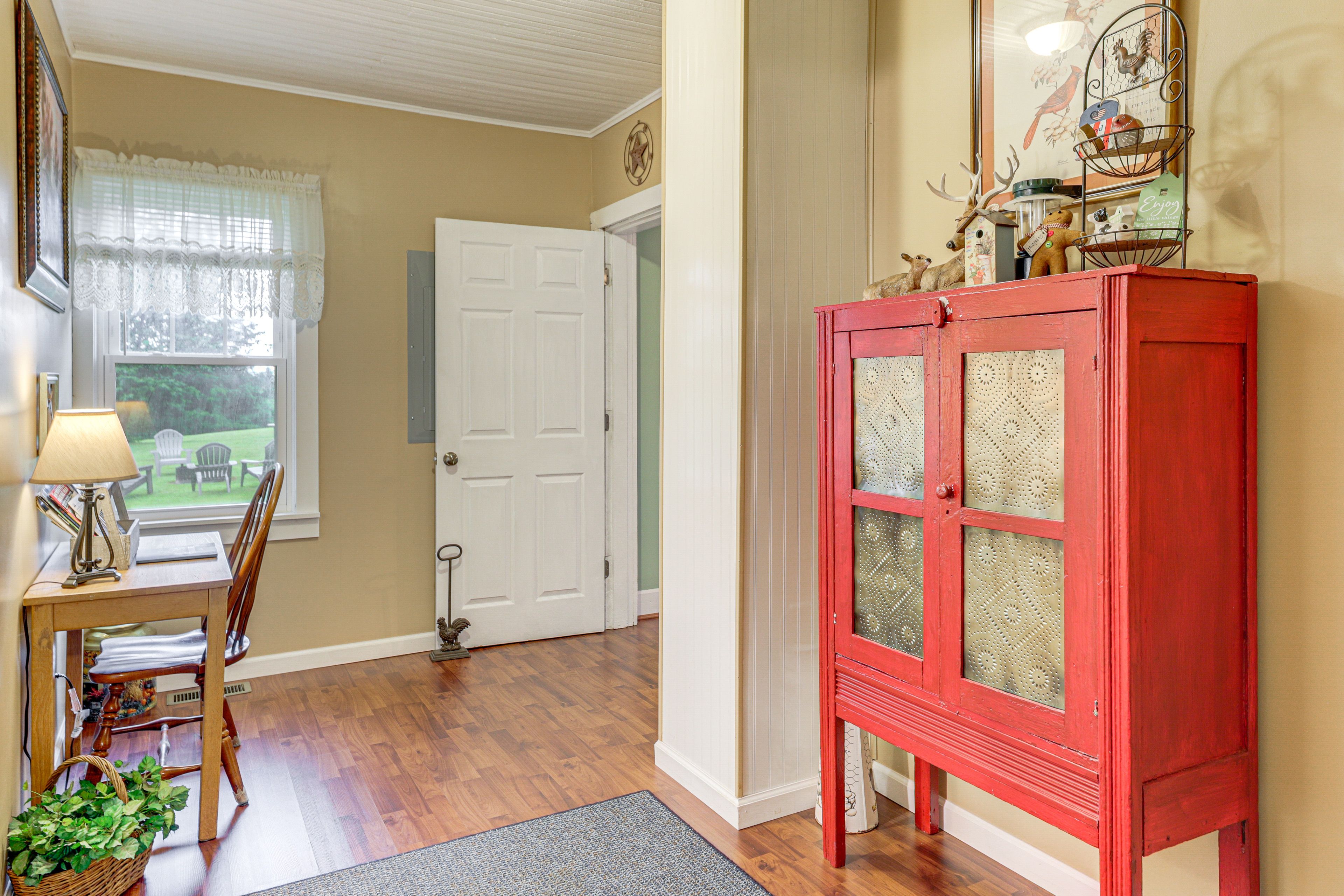 Entrance | Work Area