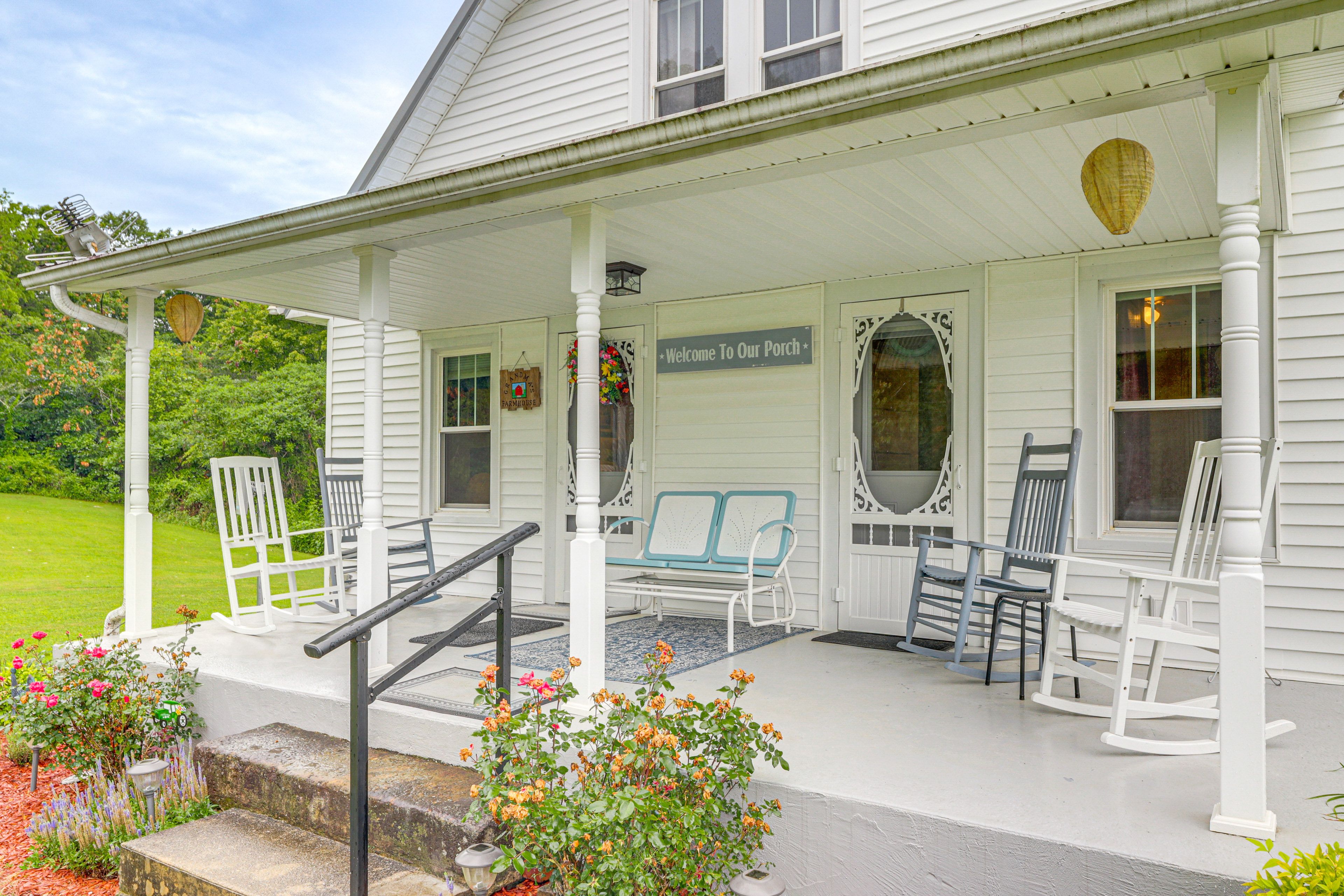 Covered Front Porch | Rocking Chairs