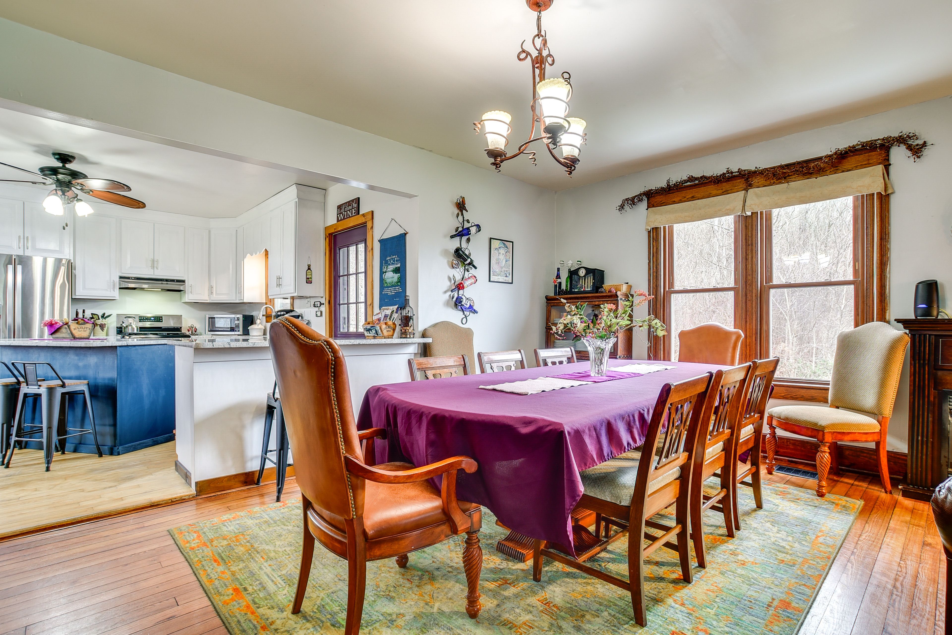 Dining Room | Dishware Provided
