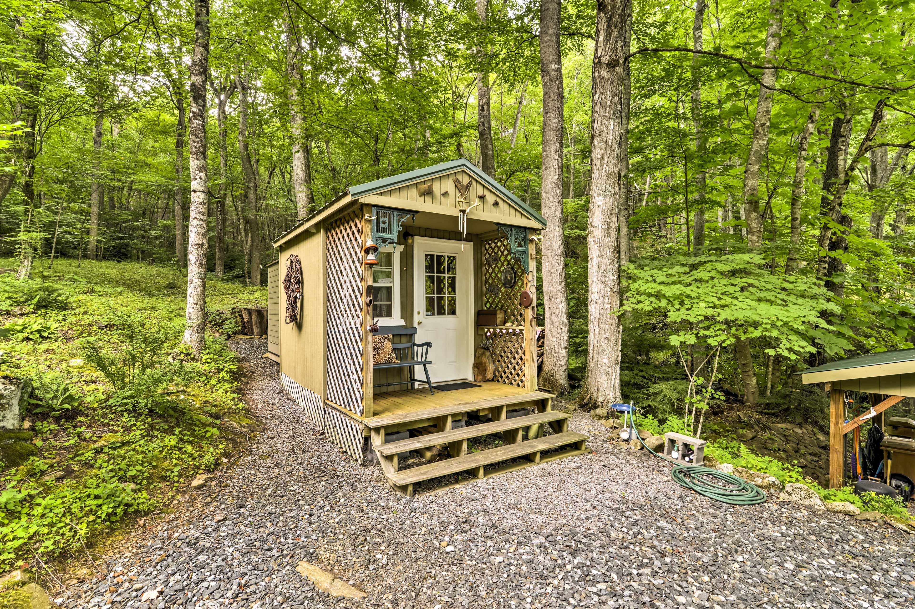 Cabin 2 (Bunkhouse)