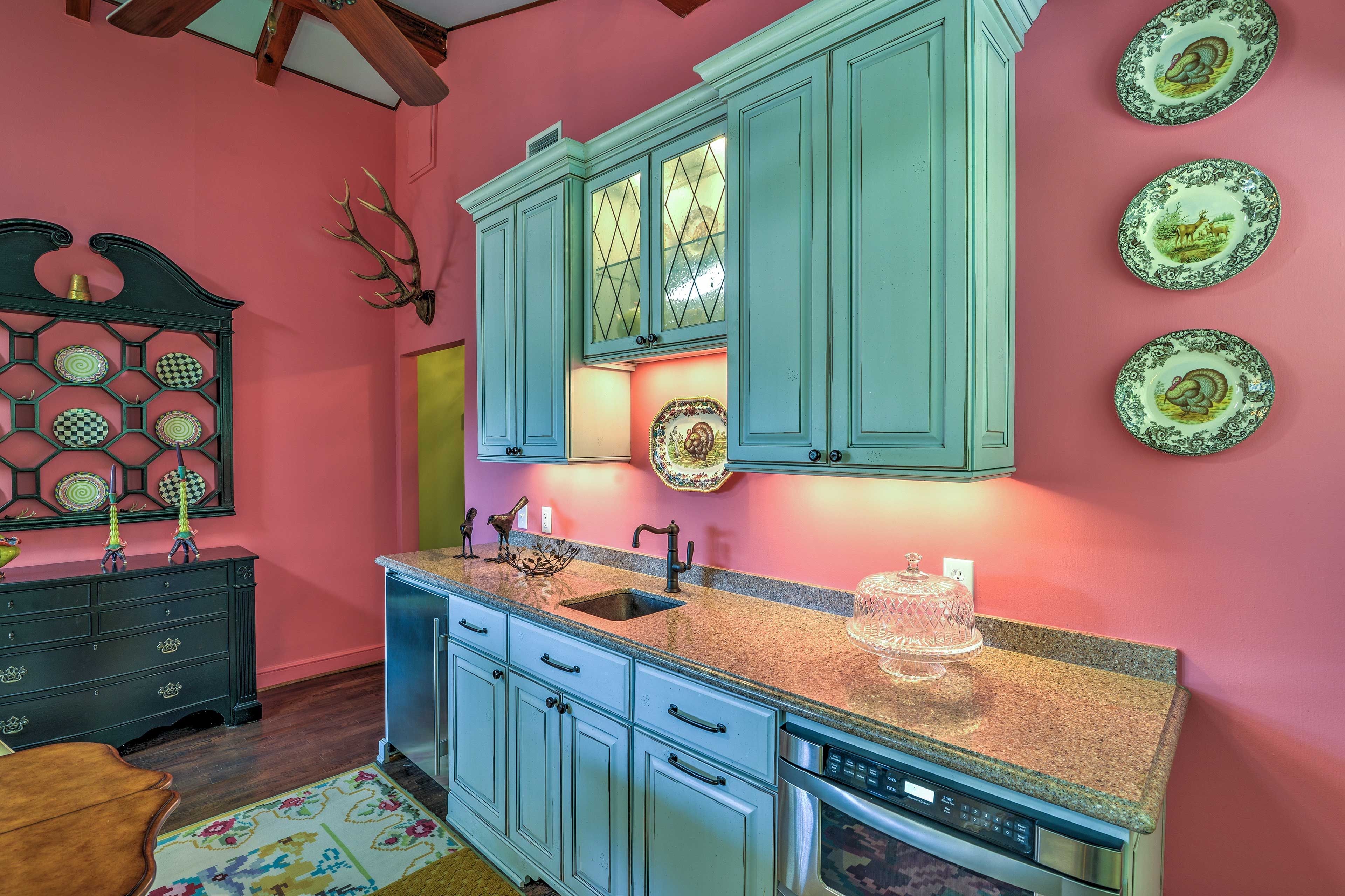 Kitchenette | Coffee Maker | Toaster