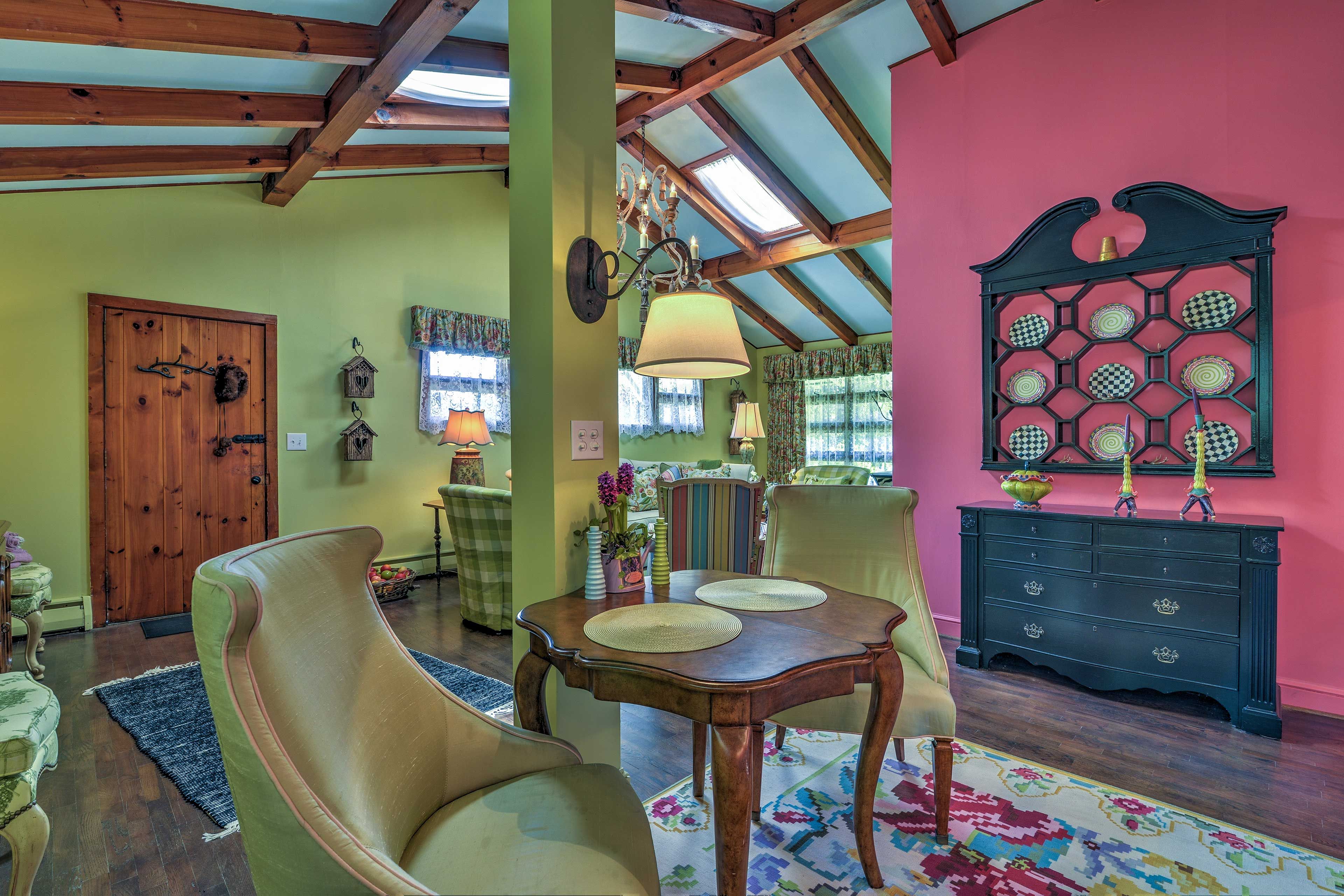 Dining Space | Dishware & Flatware Provided