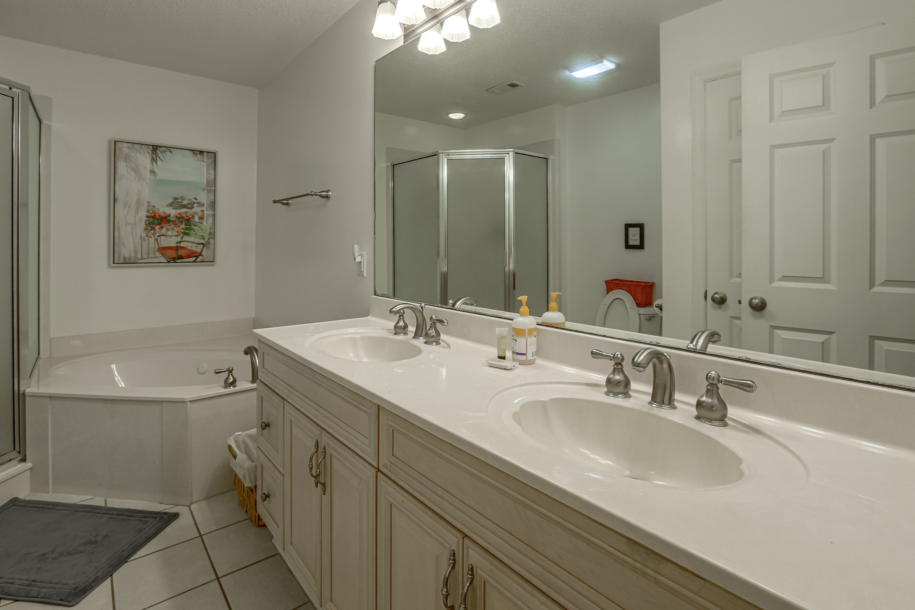 En-Suite Bathroom