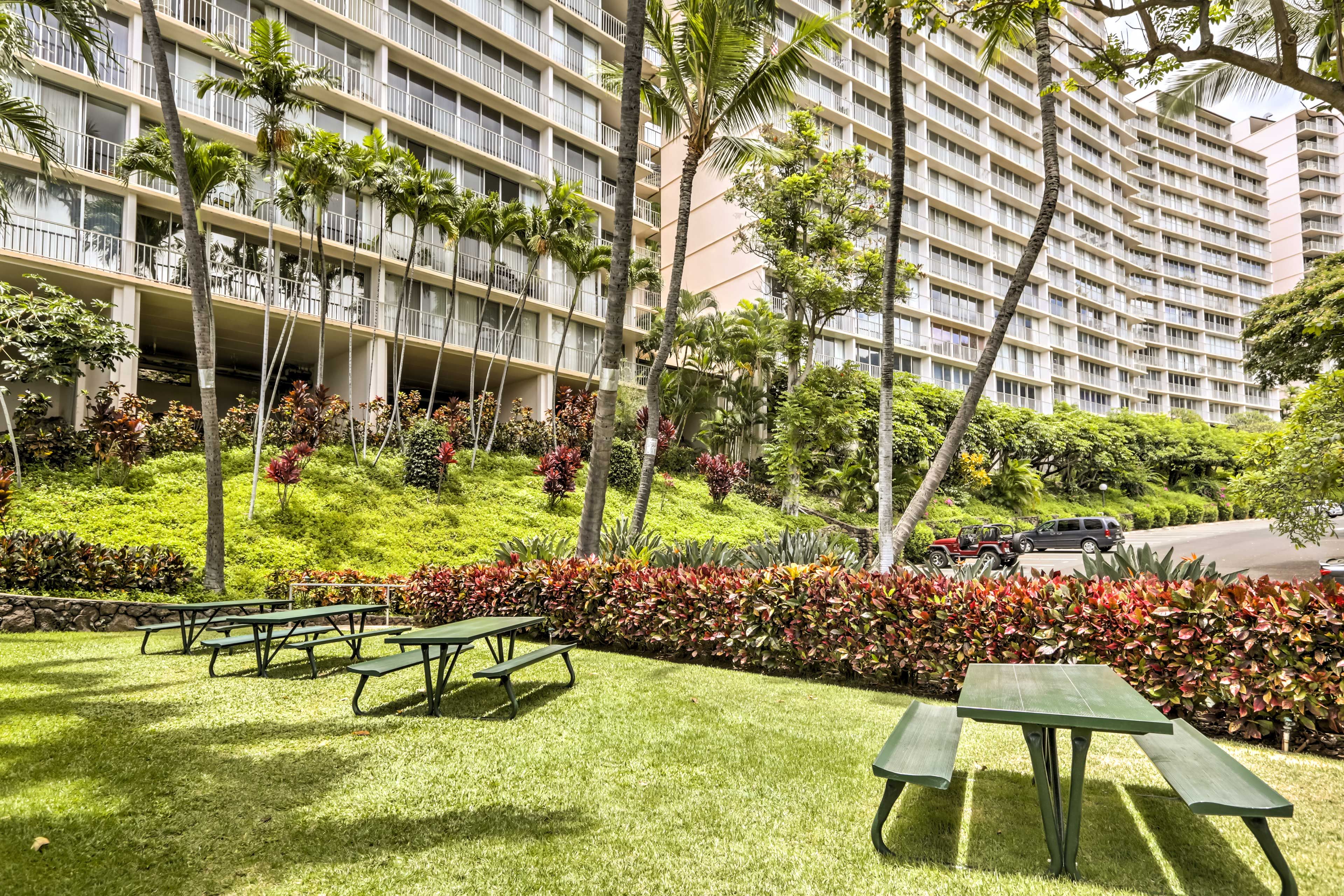 Community Amenities | Picnic Area
