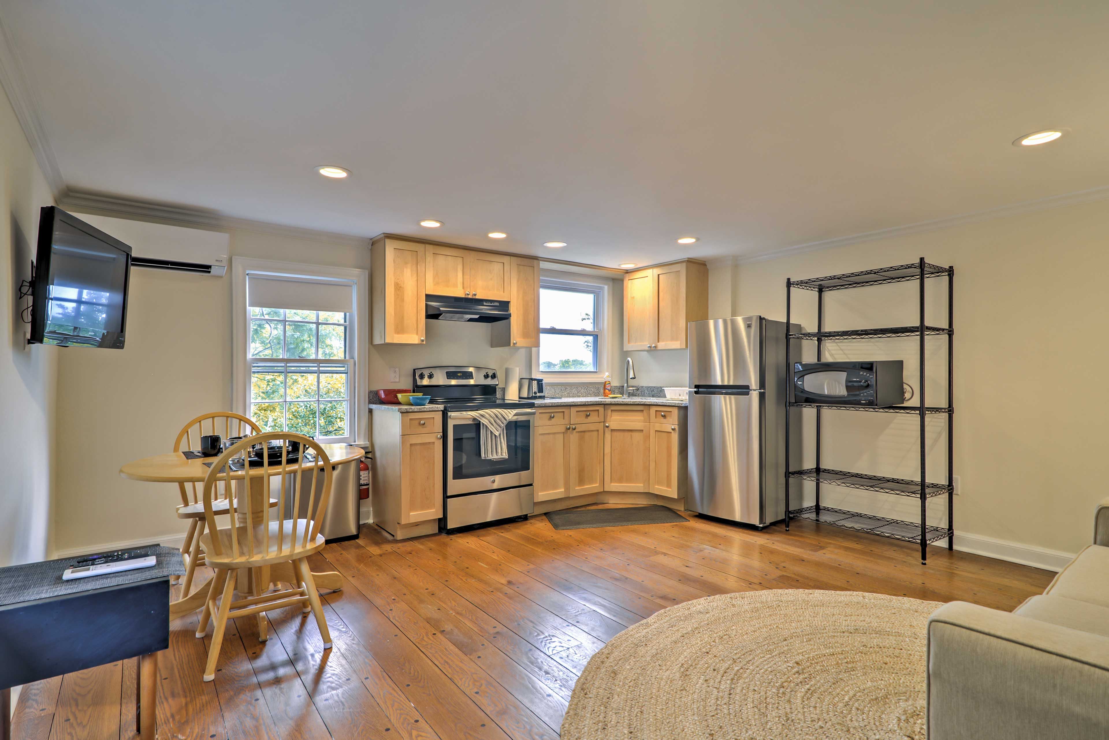 Manasquan Vacation Rental Apartment | 1BR | 1BA | 550 Sq Ft | Stairs Required