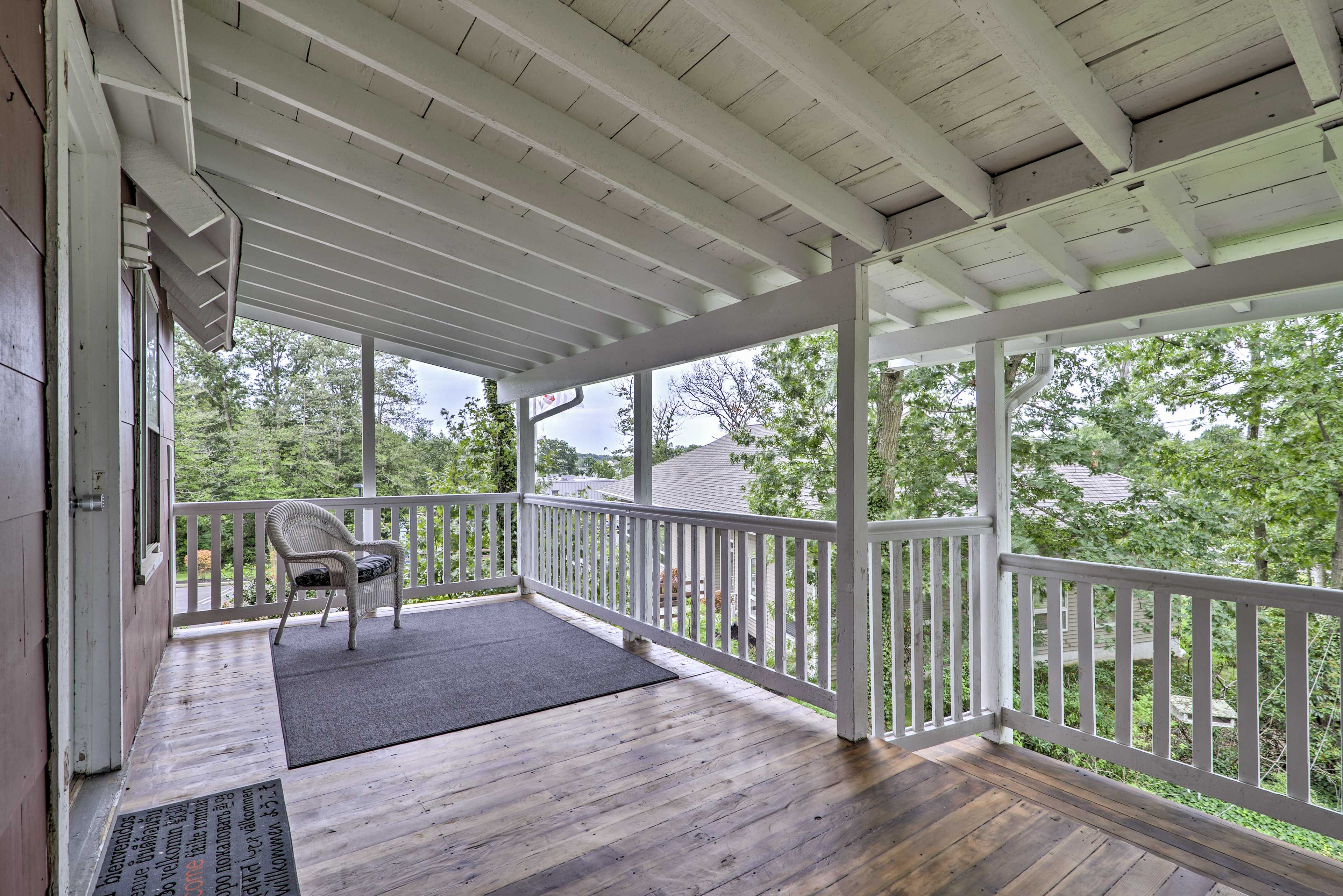 Exterior | Deck | Upstairs Unit
