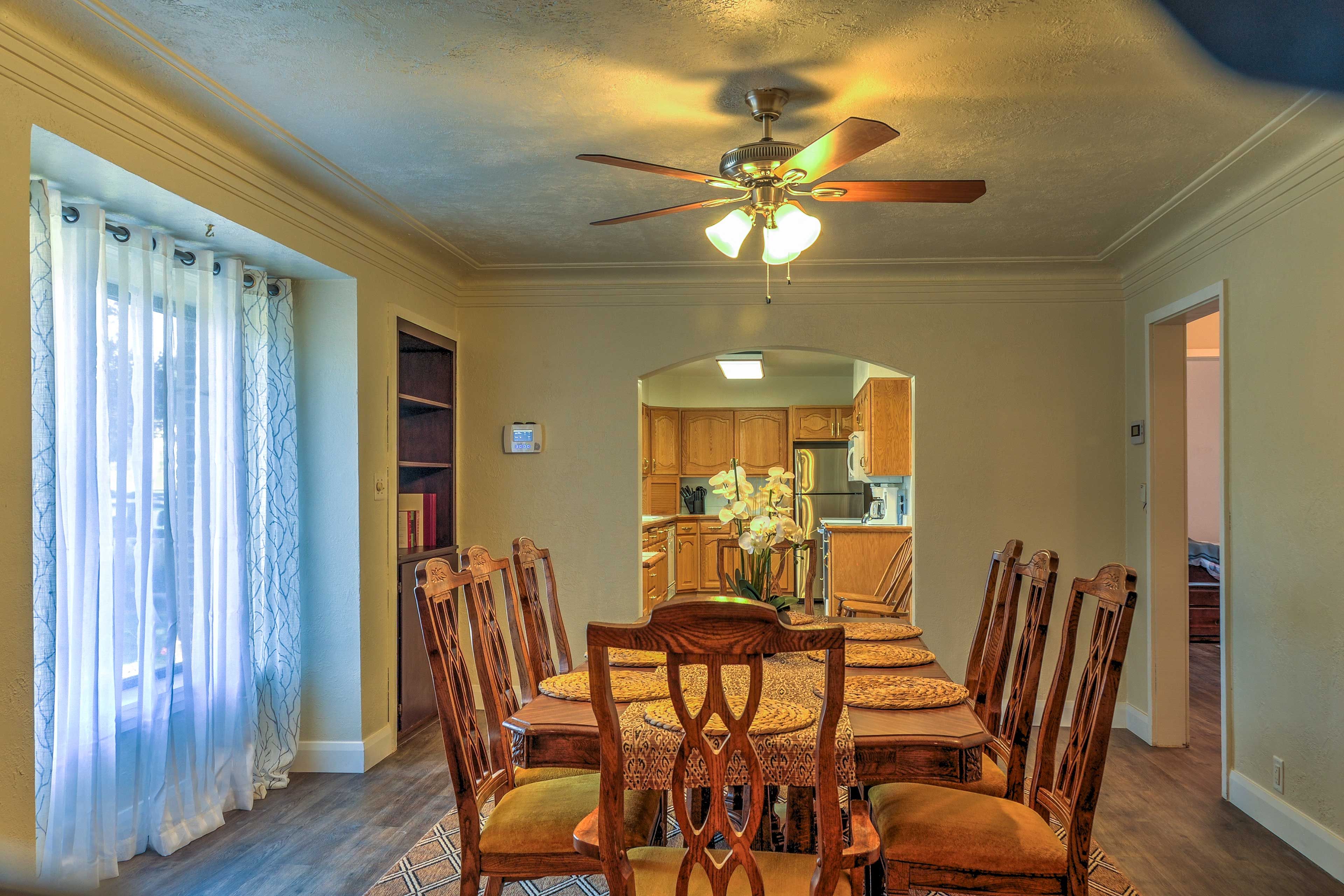 Dining Room | Dishware/Flatware