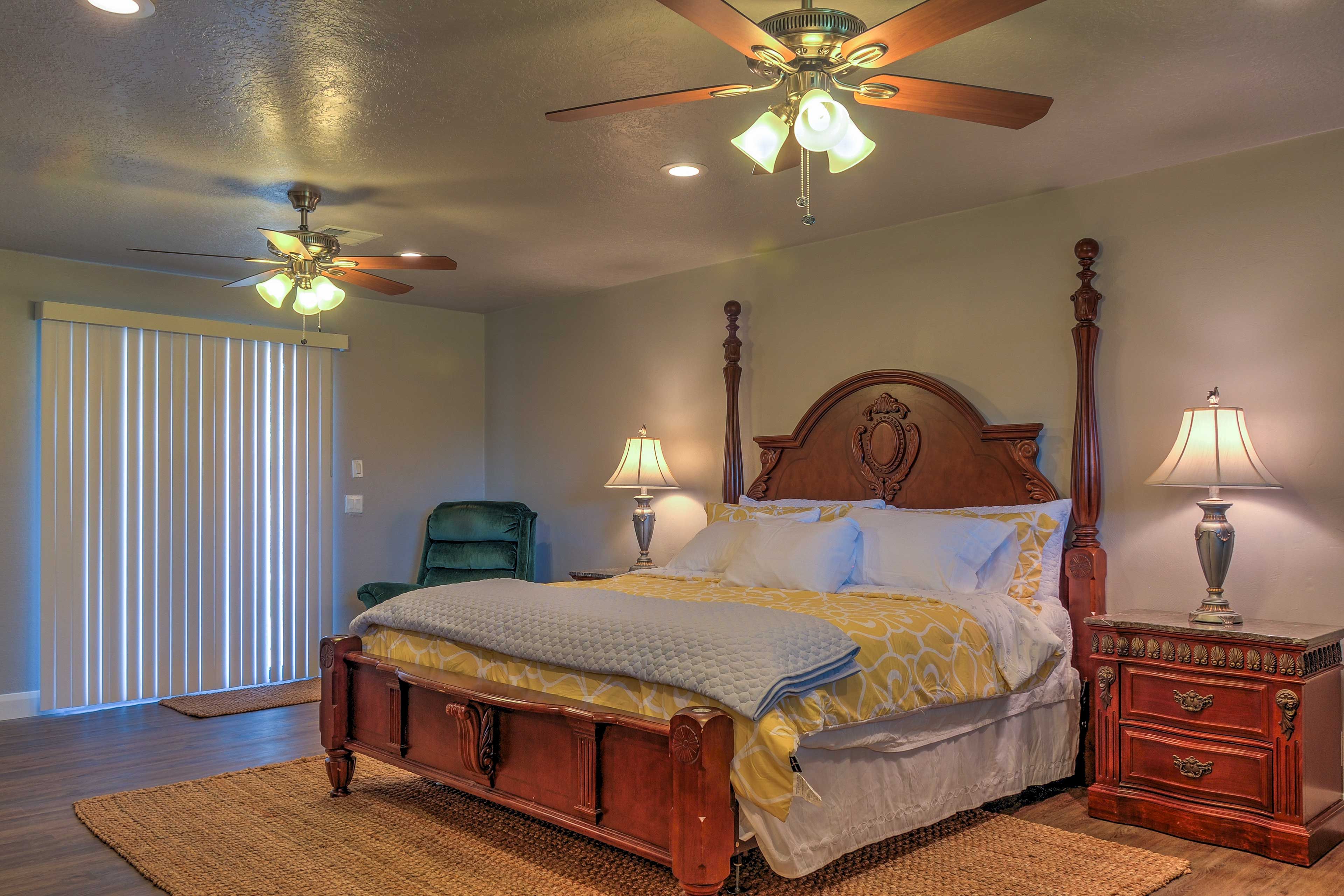 Bedroom 1 | King Bed | Linens Provided