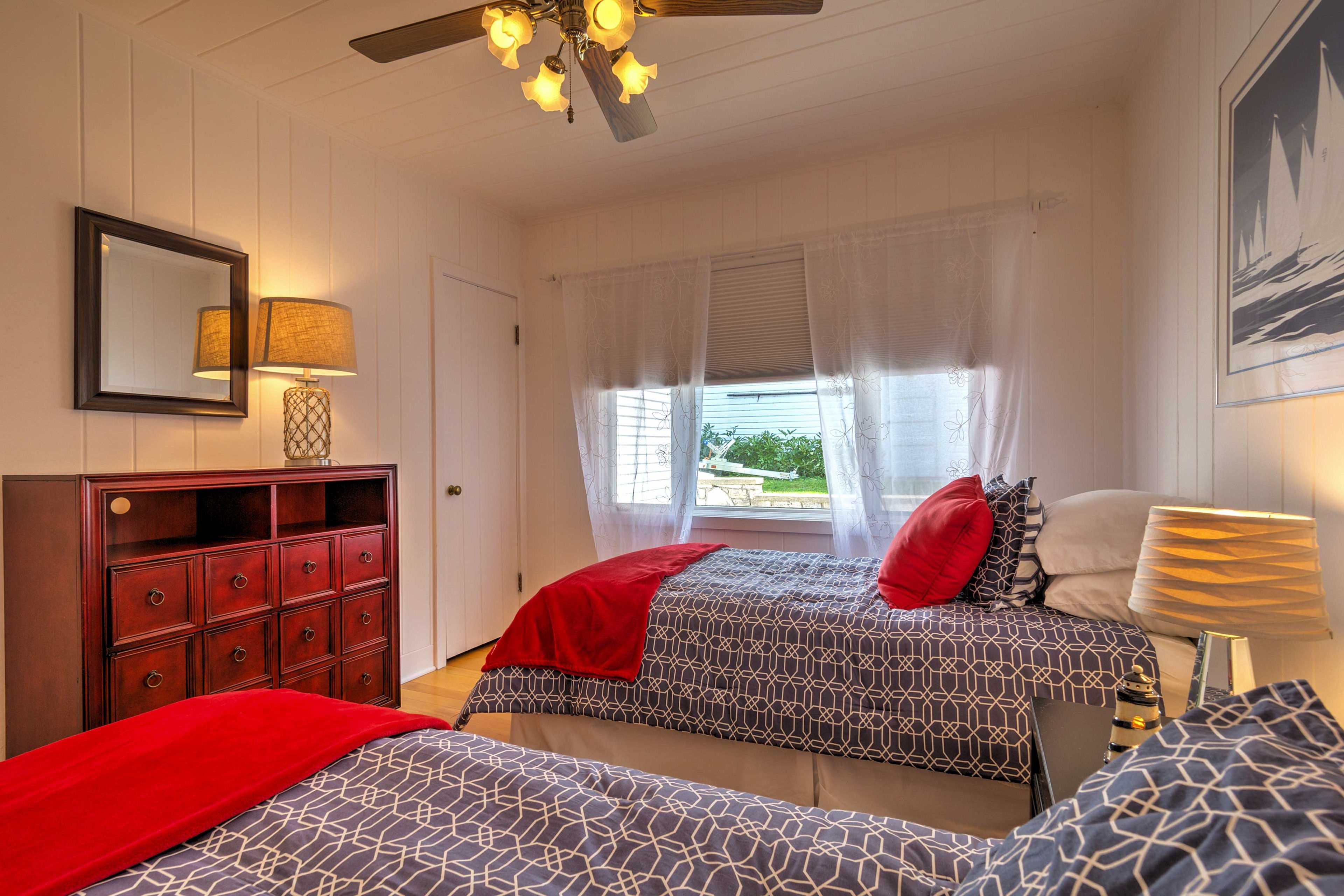 Bedroom 3 | 2 Twin Beds