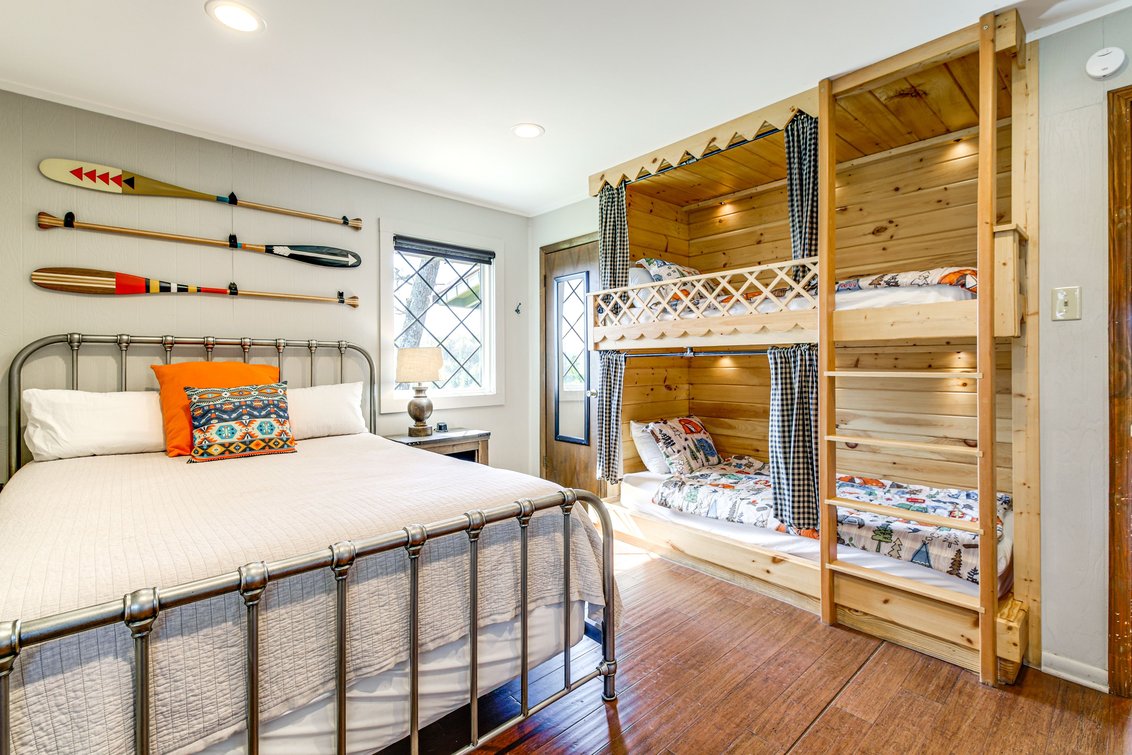 Bedroom 3 | Twin Bunk Bed | Queen Bed