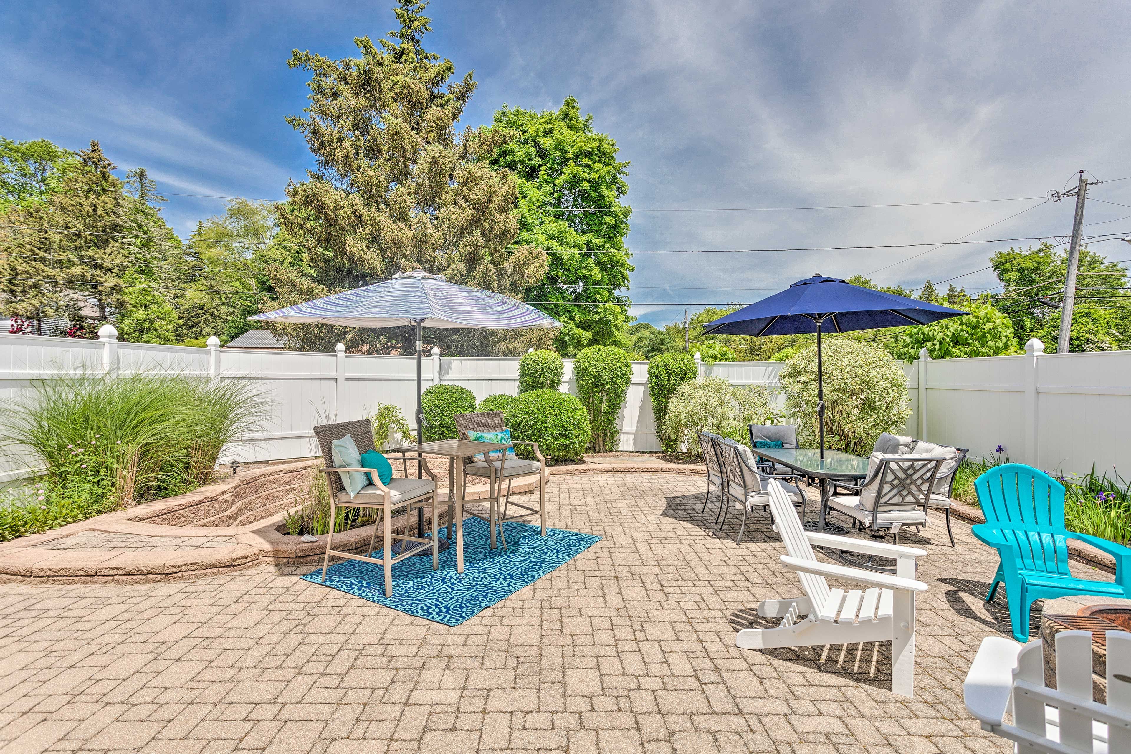 Furnished Patio