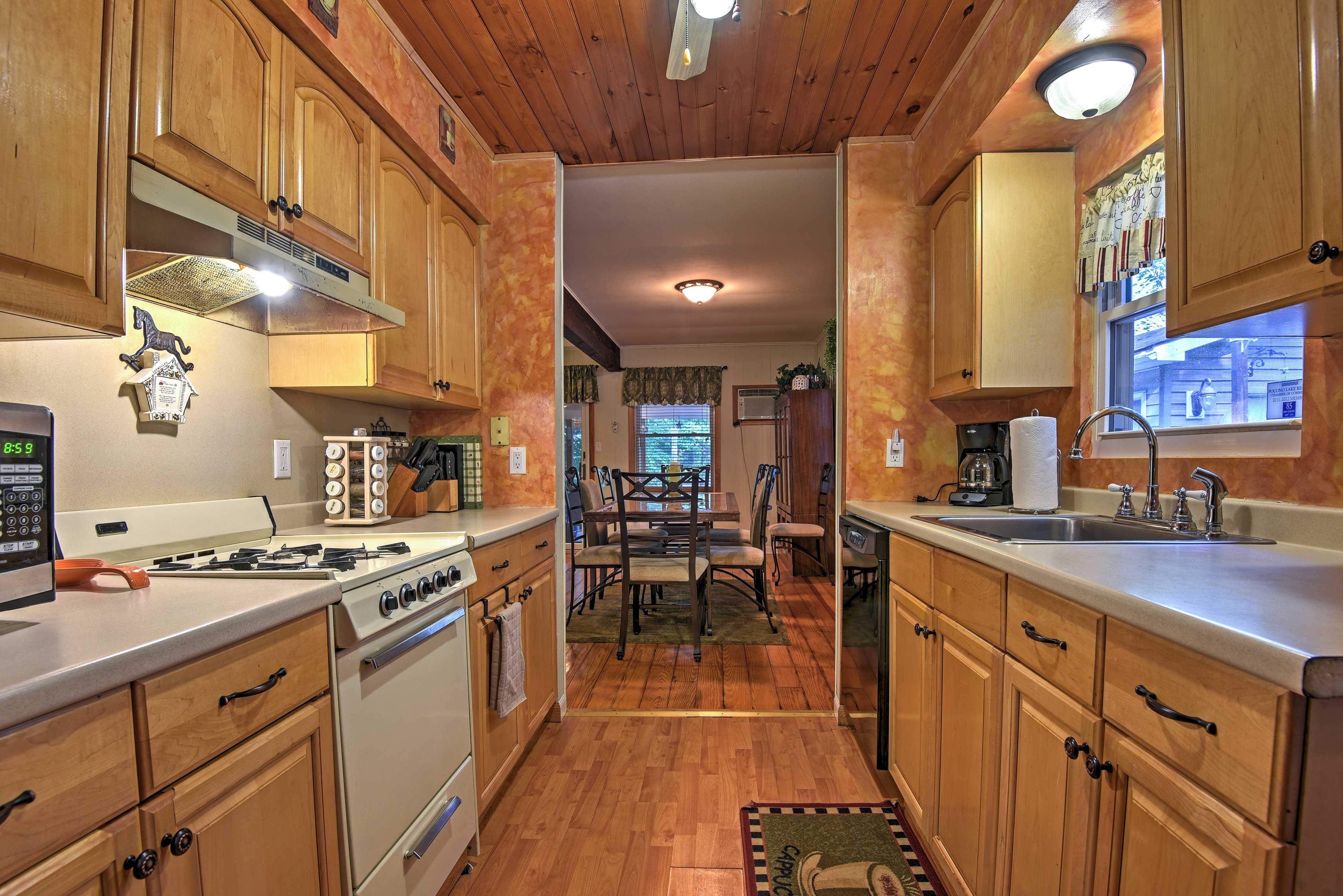 The space has everything you need to whip together mouthwatering dishes.