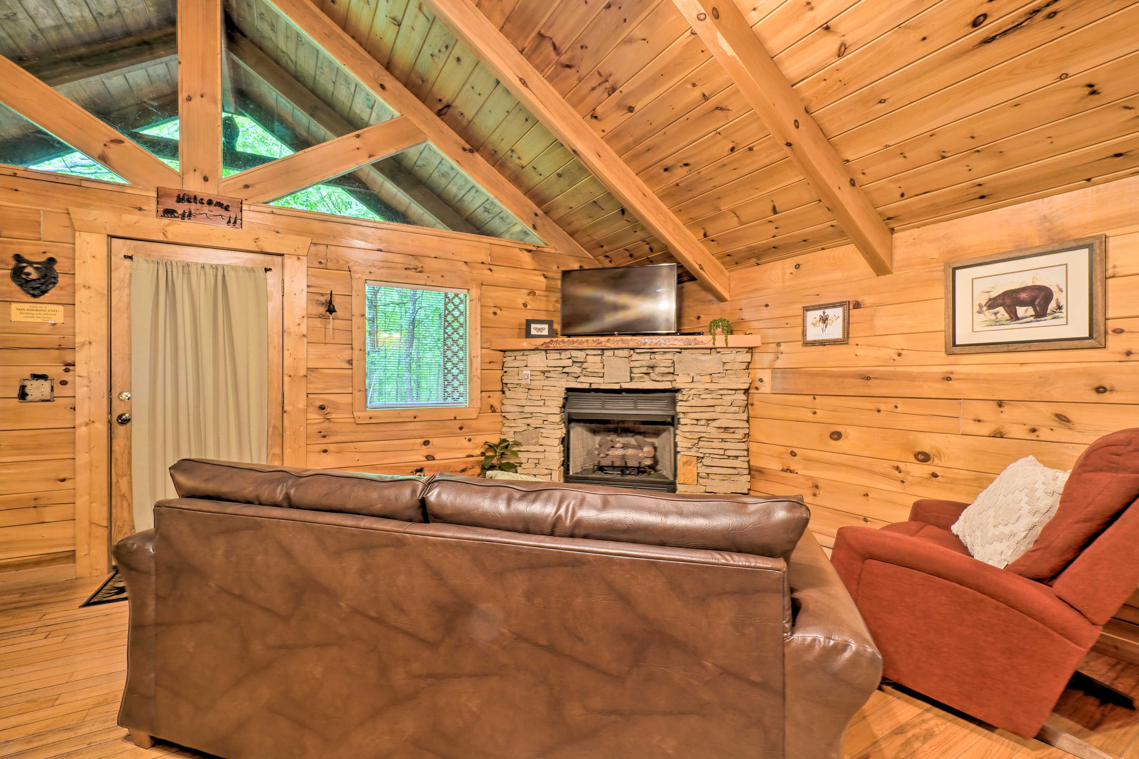 Living Area | Game Table | Free WiFi