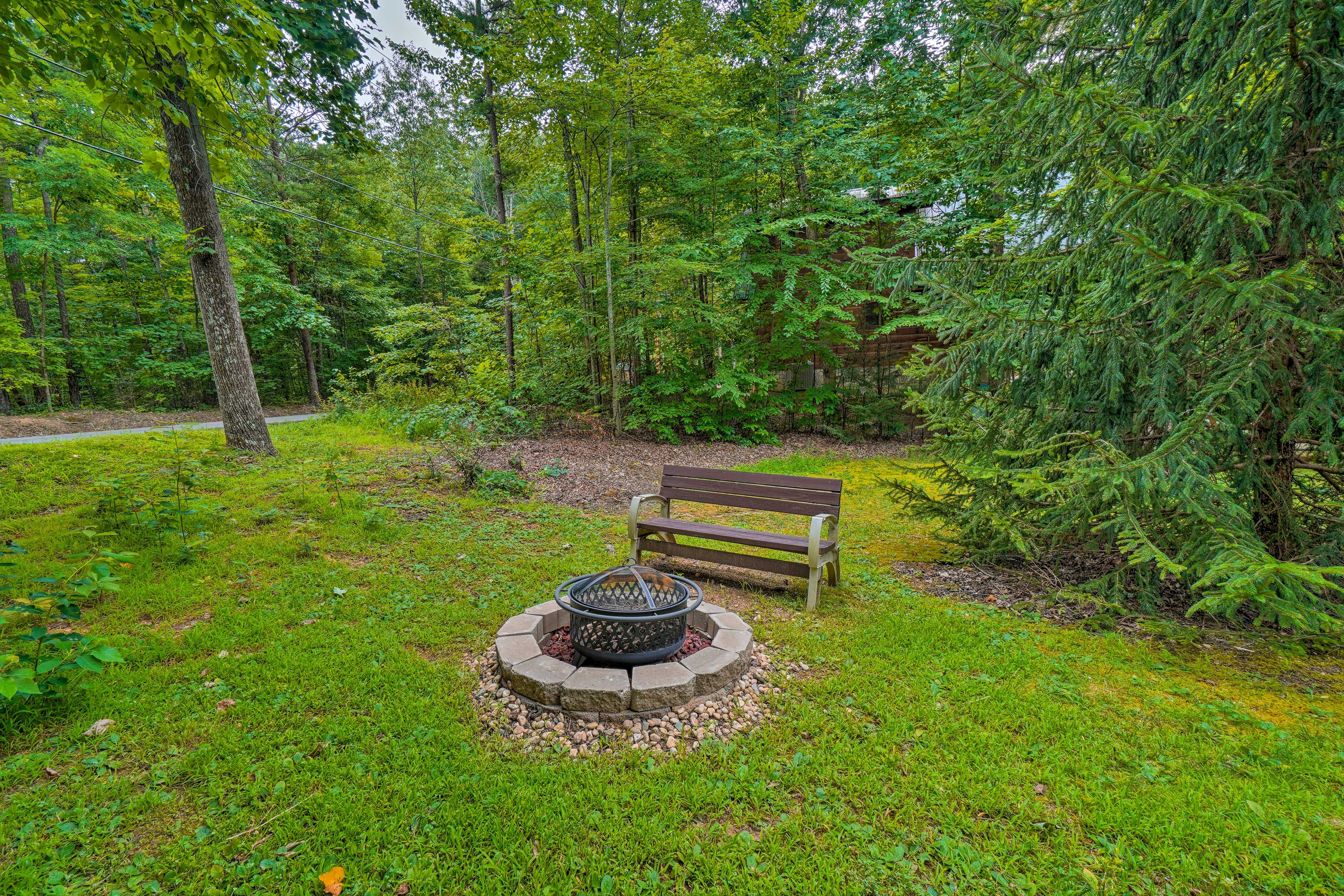 Wooded Yard | Fire Pit