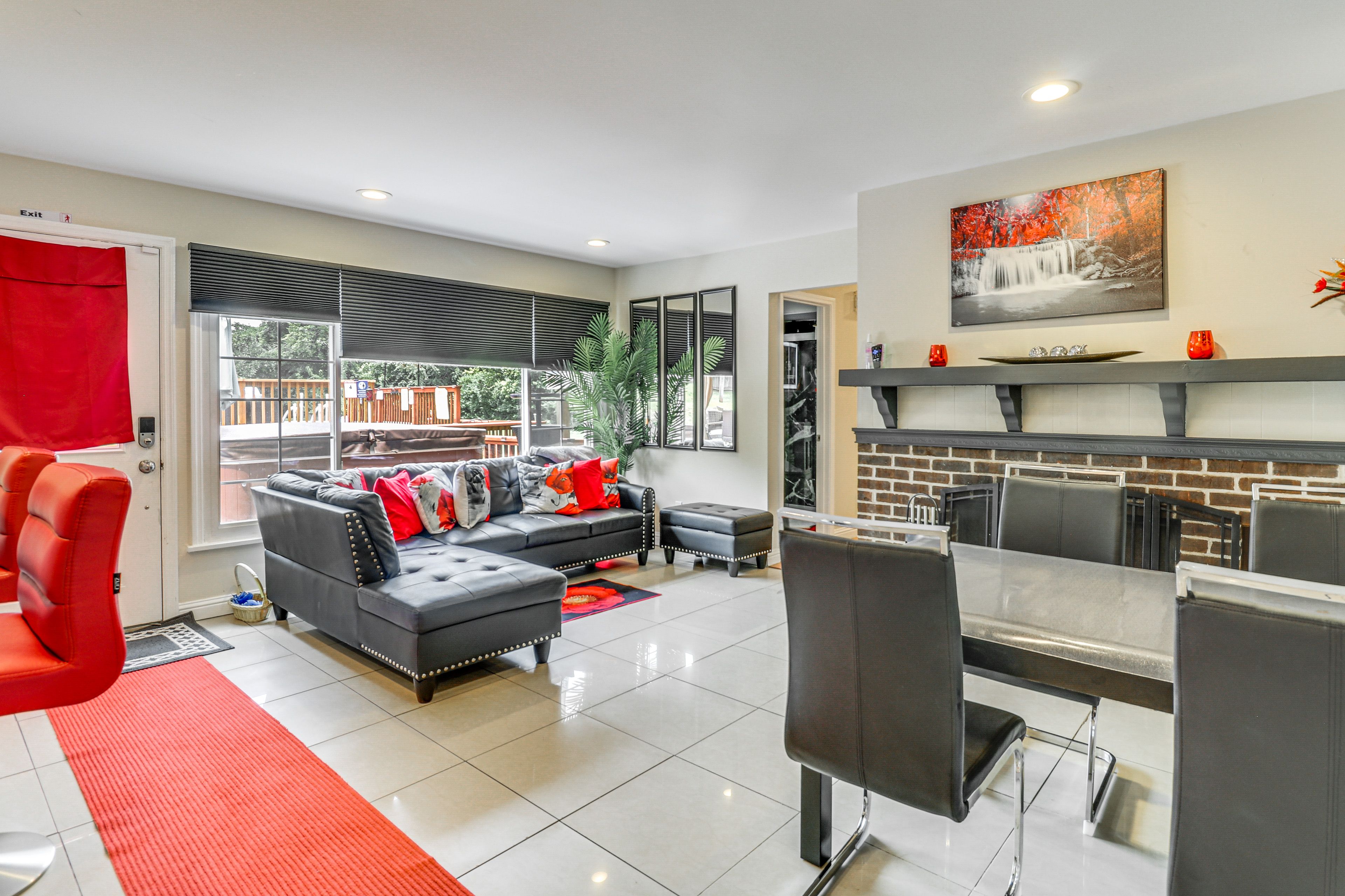Florissant Vacation Rental | 5BR | 3.5BA | 2,888 Sq Ft | 2 Steps to Enter