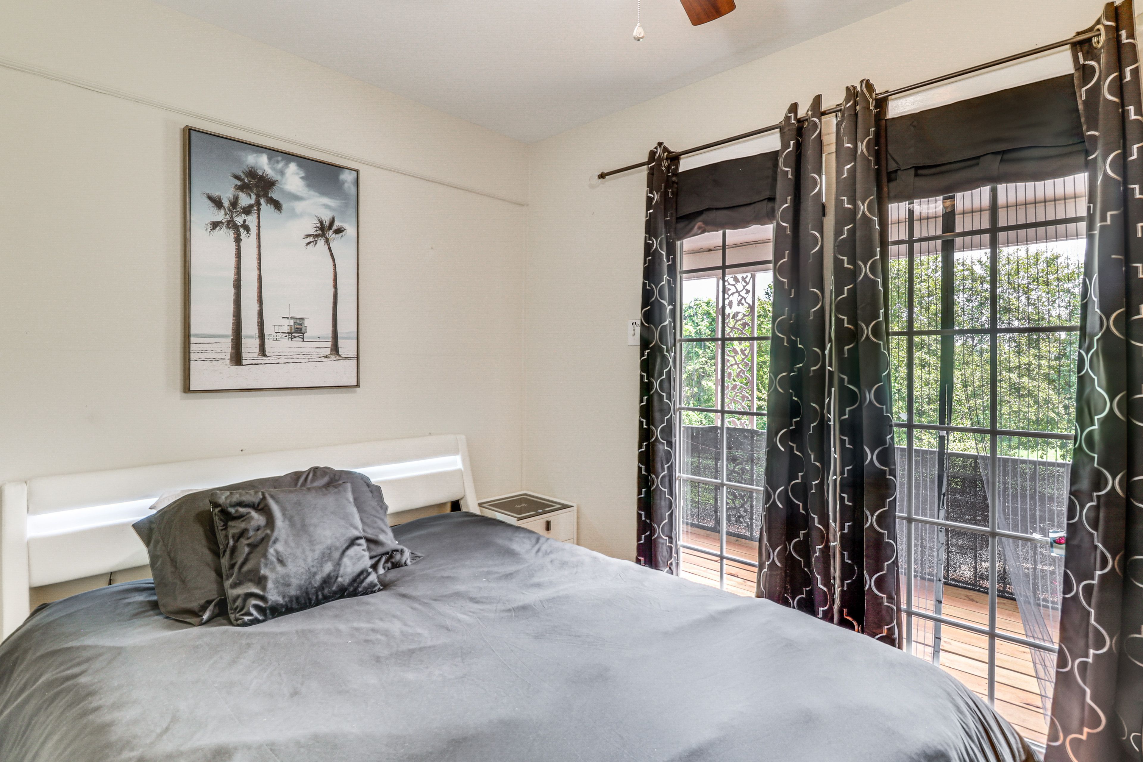 Bedroom 5 | Queen Bed