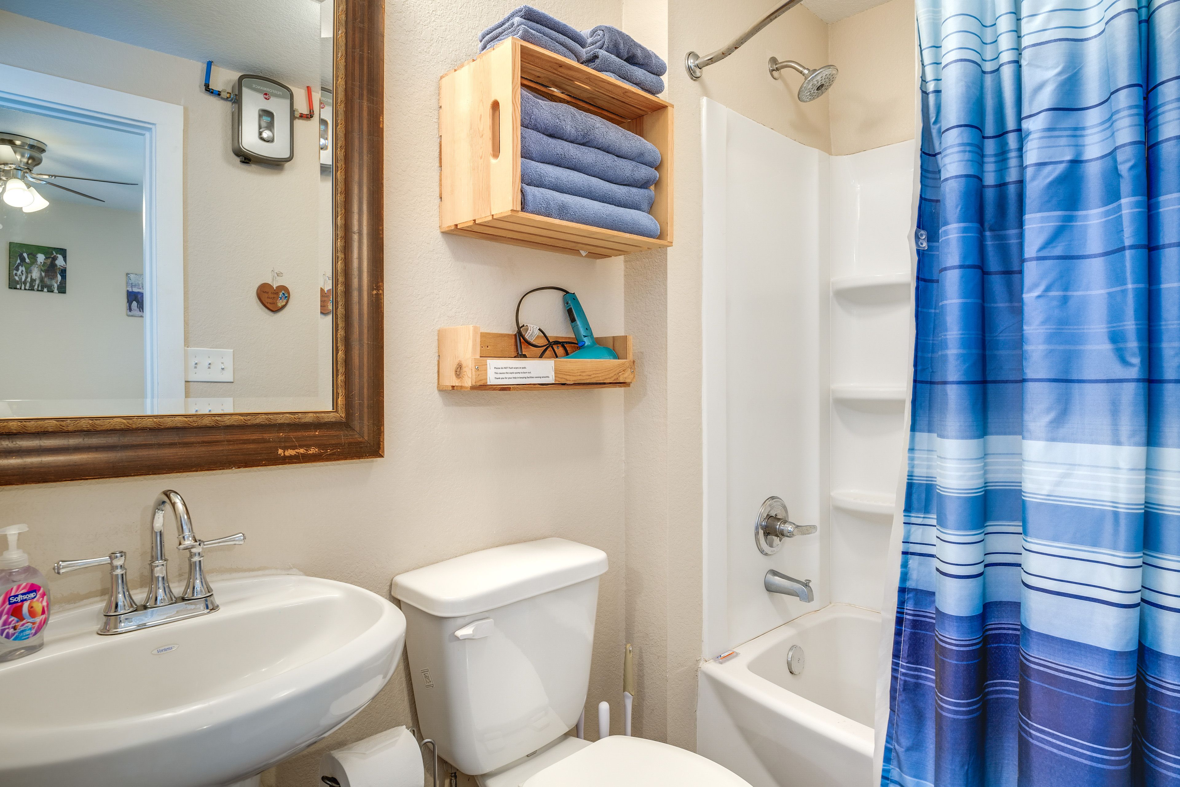 Full Bathroom | Grab Rail in Shower