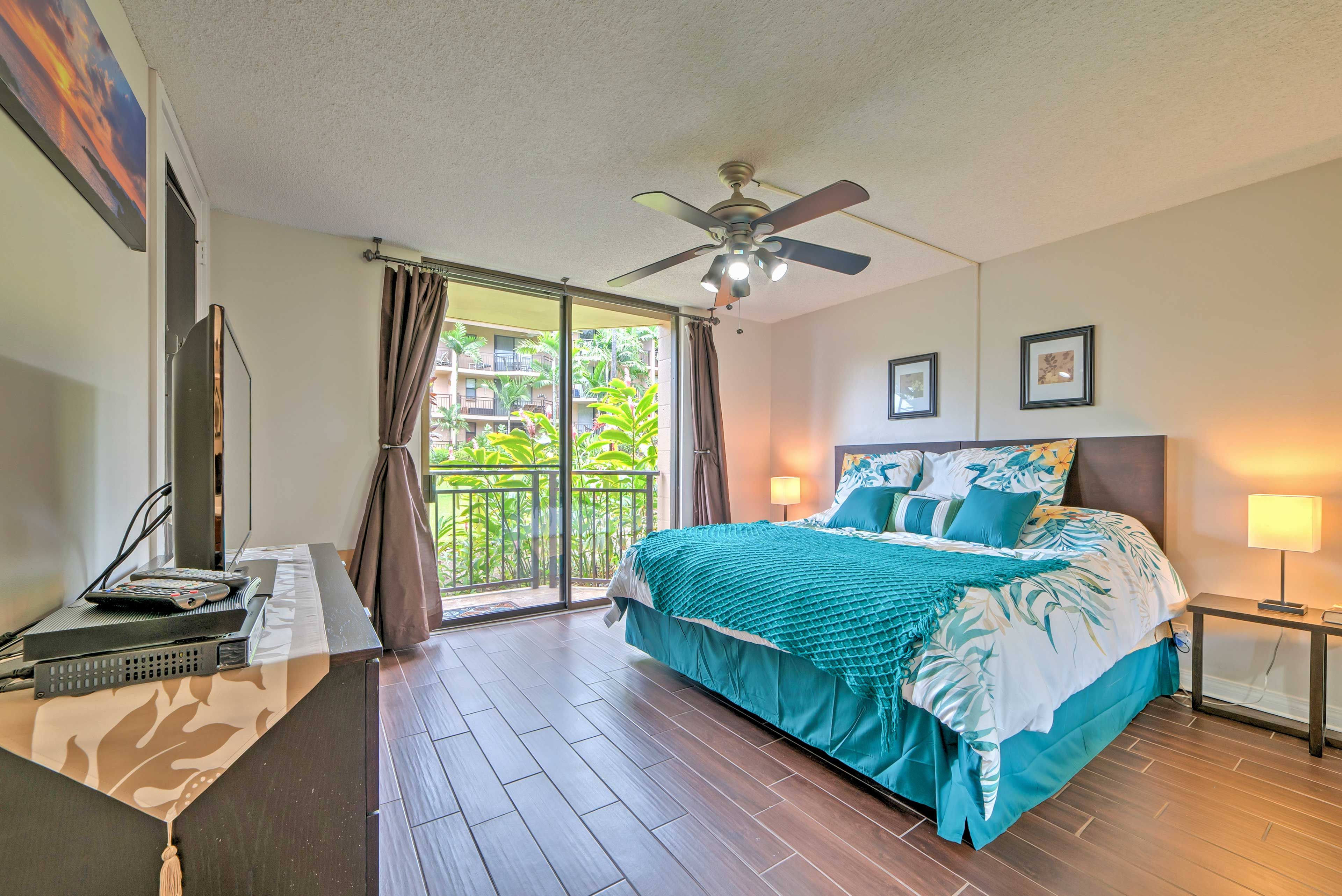 Bedroom 2 | King Bed | Lanai Access