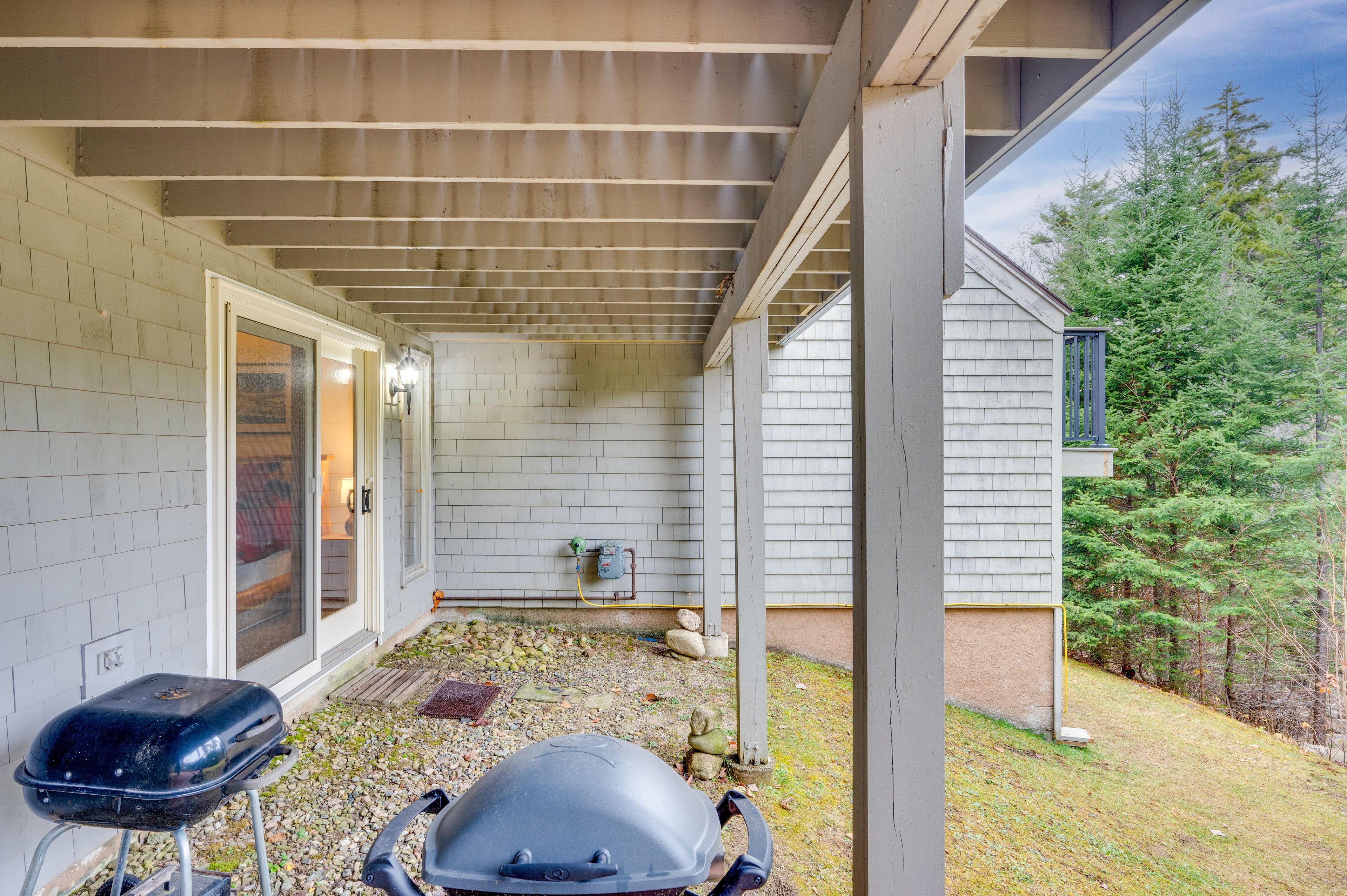 Yard Space | Charcoal Grill