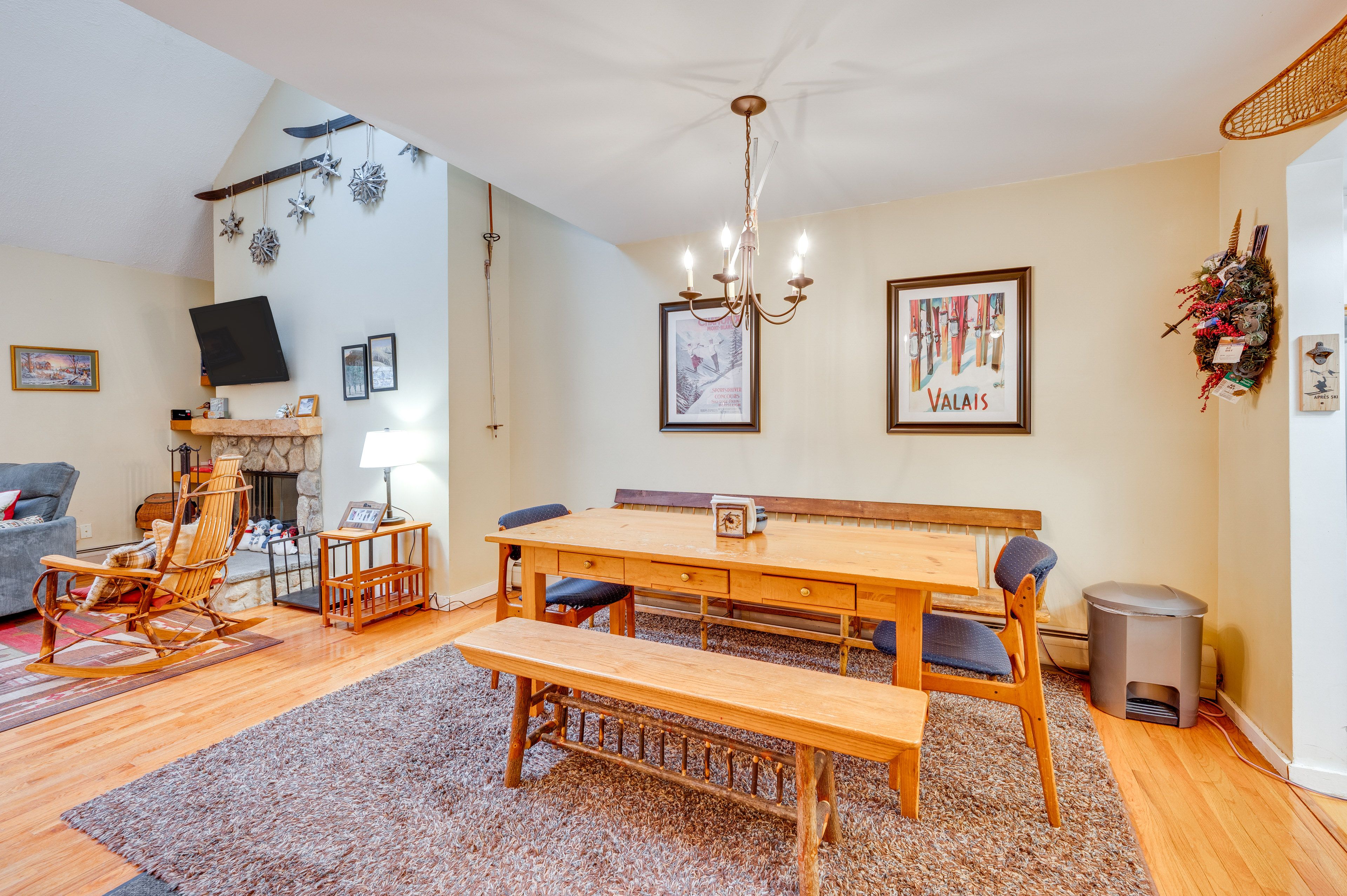Dining Space | Dishware/Flatware