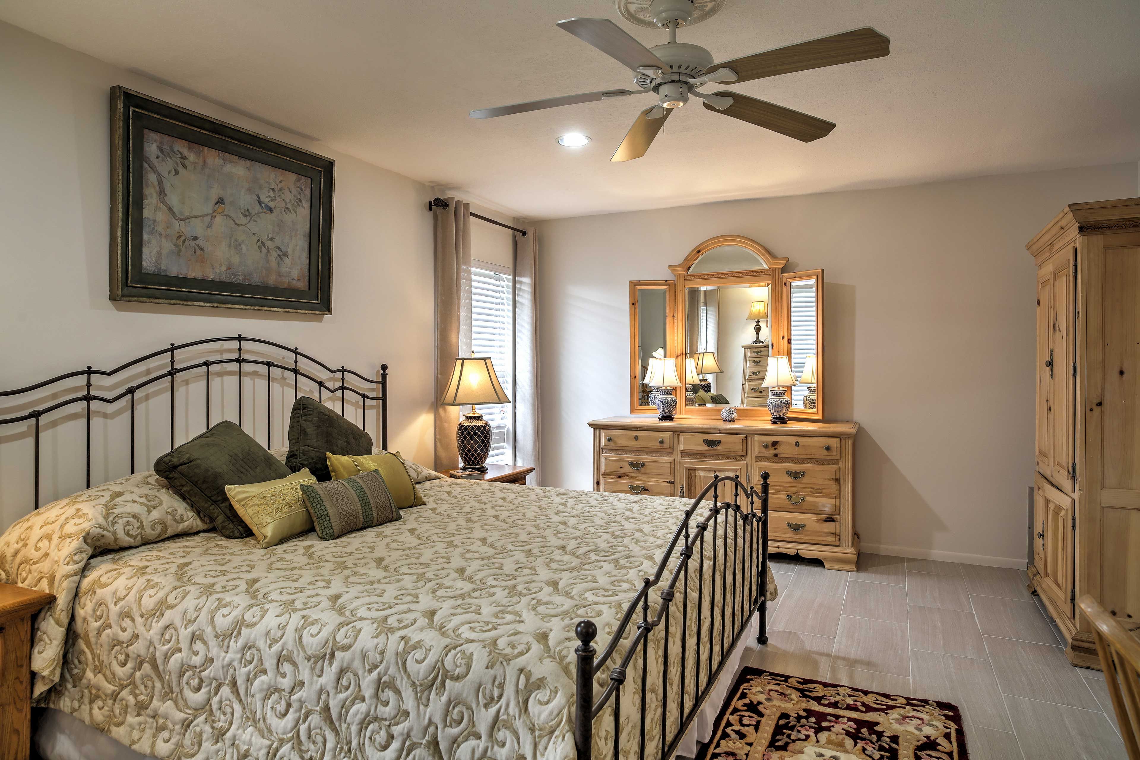 Bedroom 1 | King Bed | Linens Provided