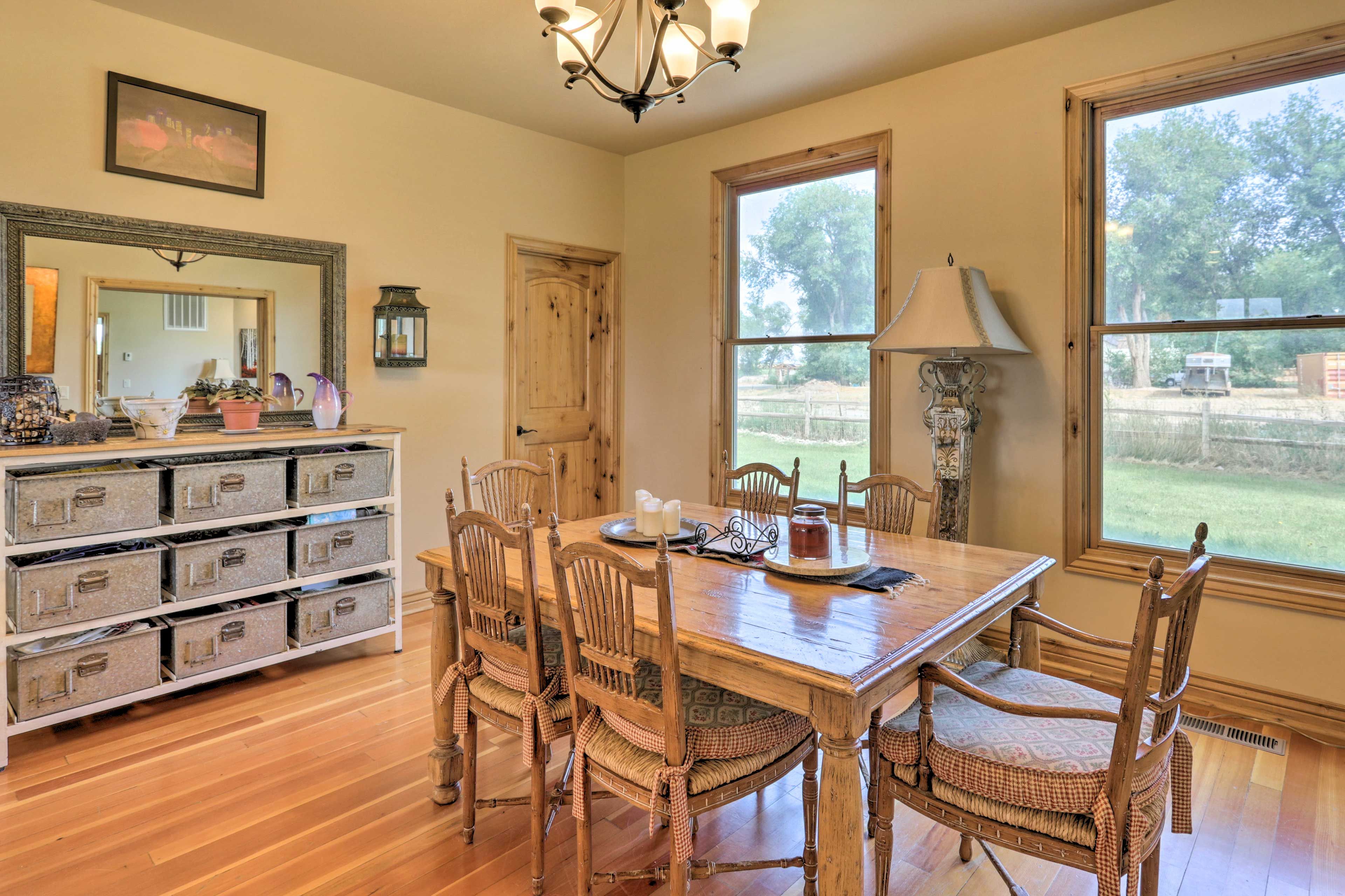 Dining Room | Dishware/Flatware