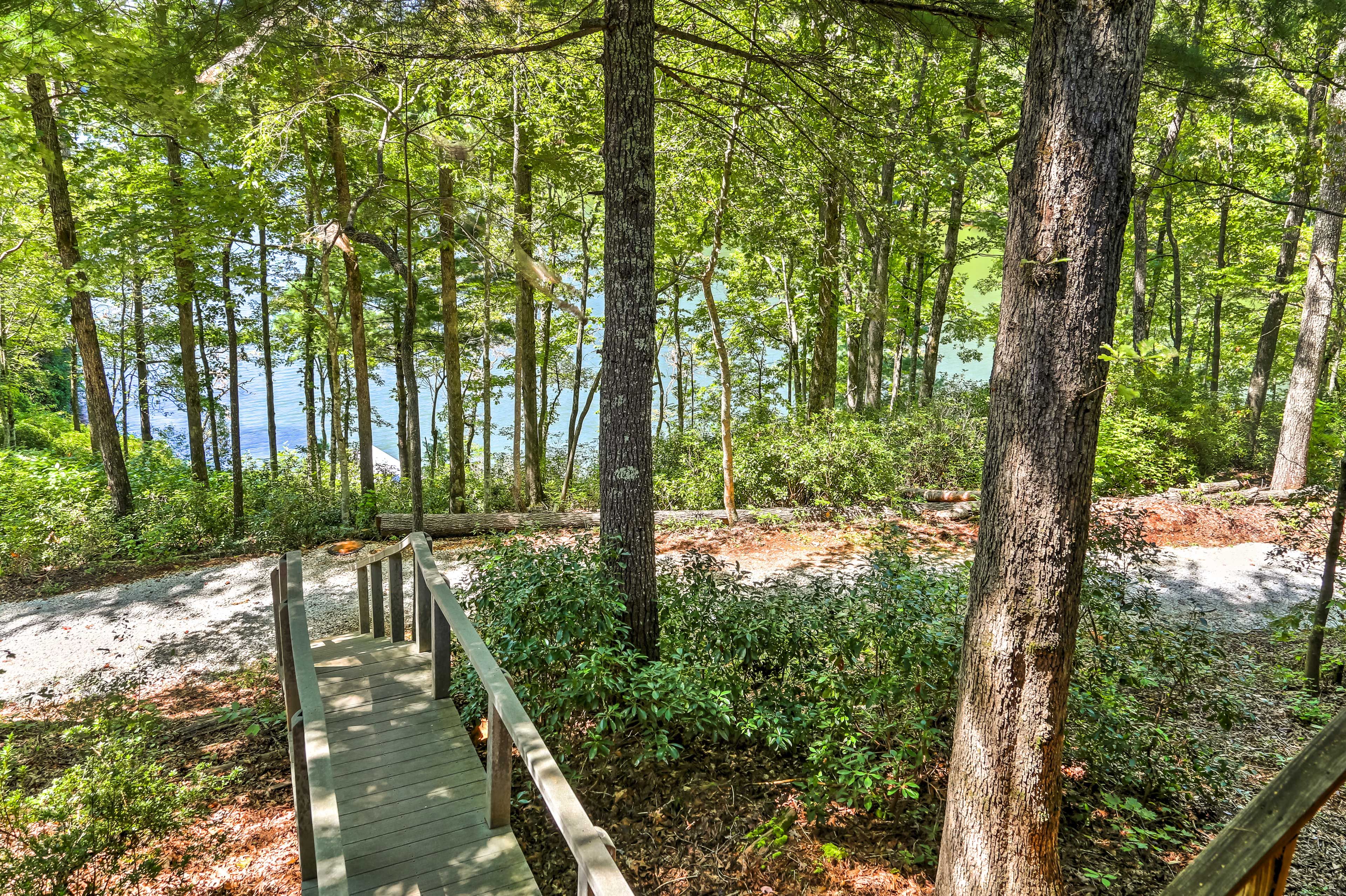Exterior | Steps to Lake