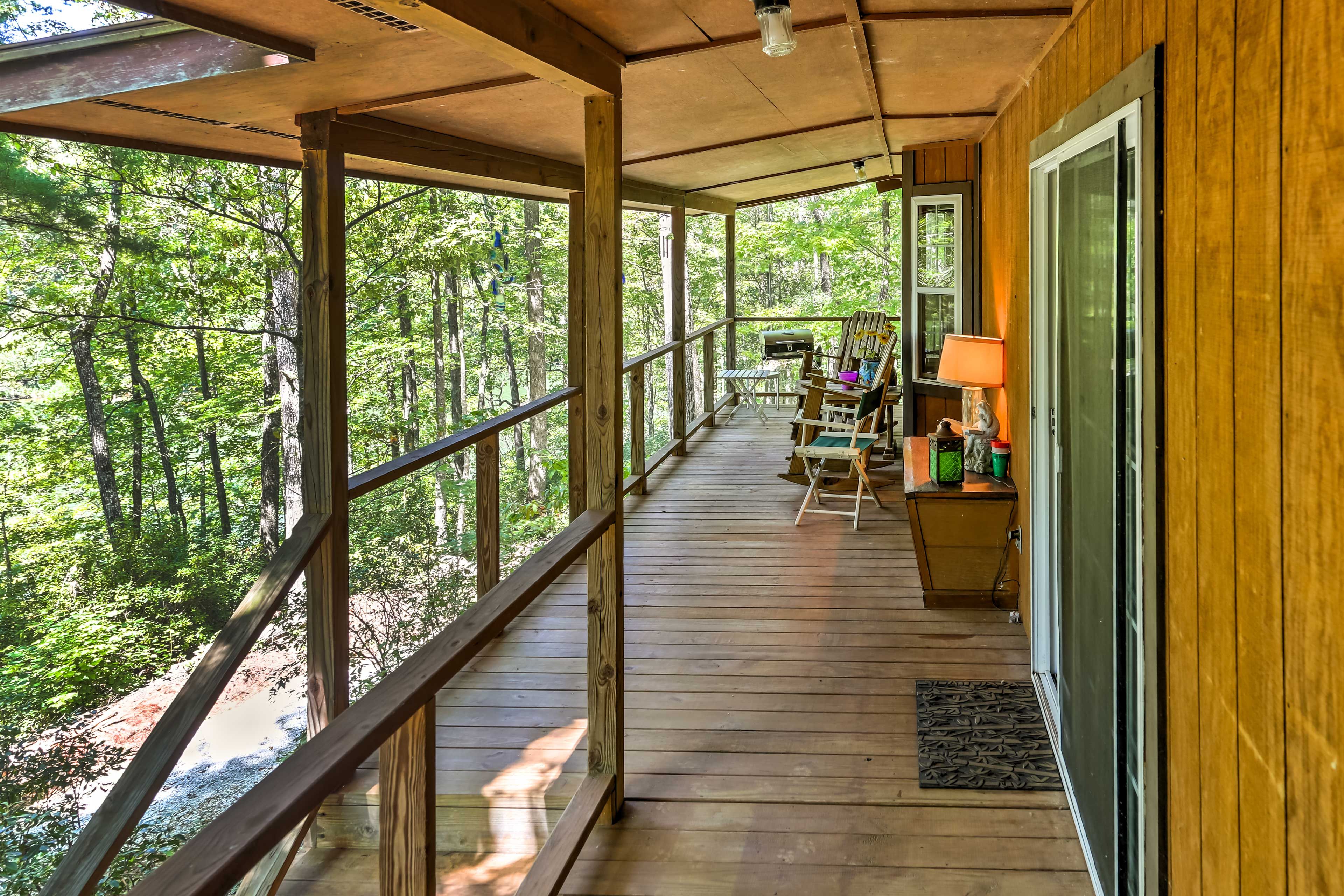 Furnished Deck | Gas Grill