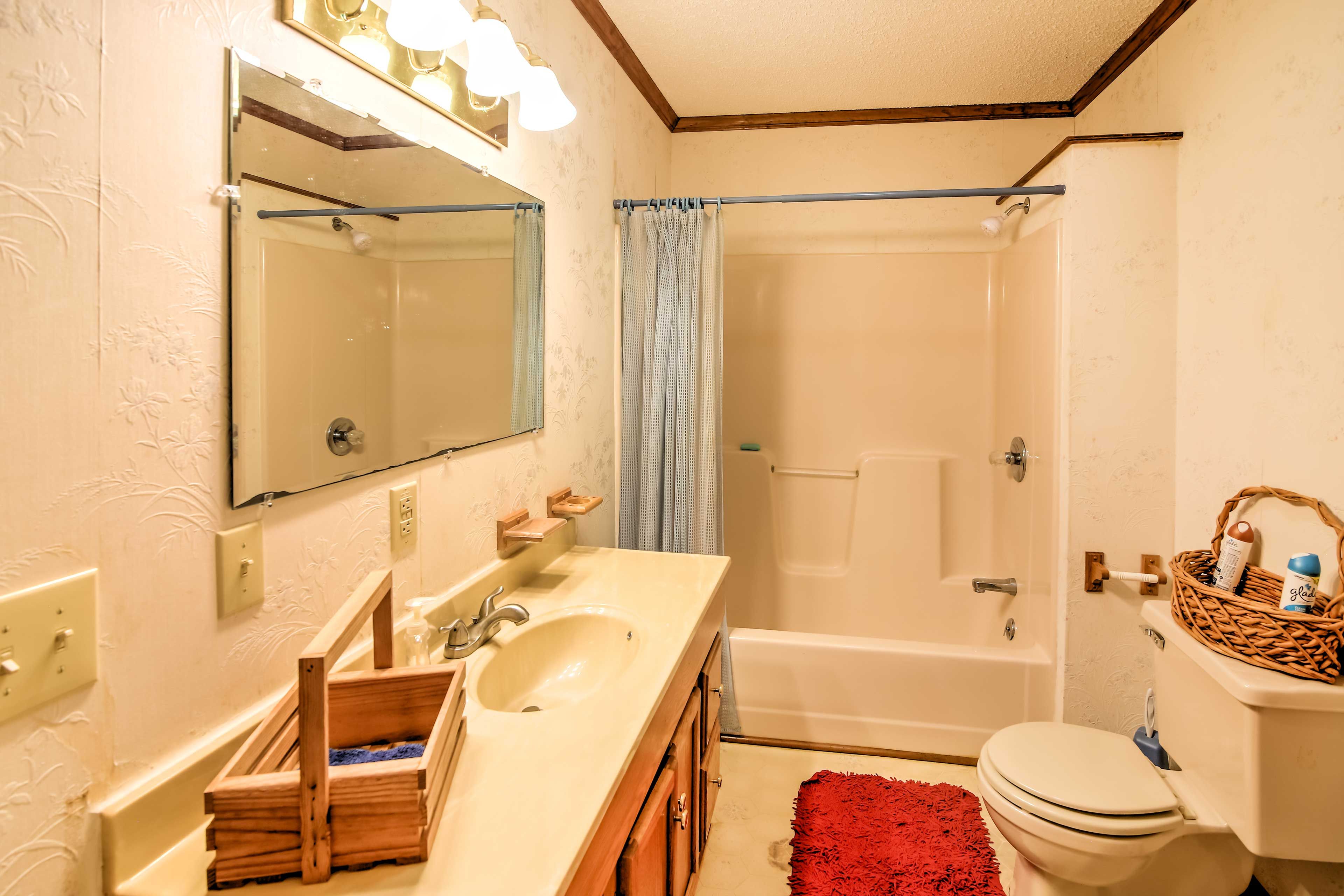 Bathroom | Towels Provided