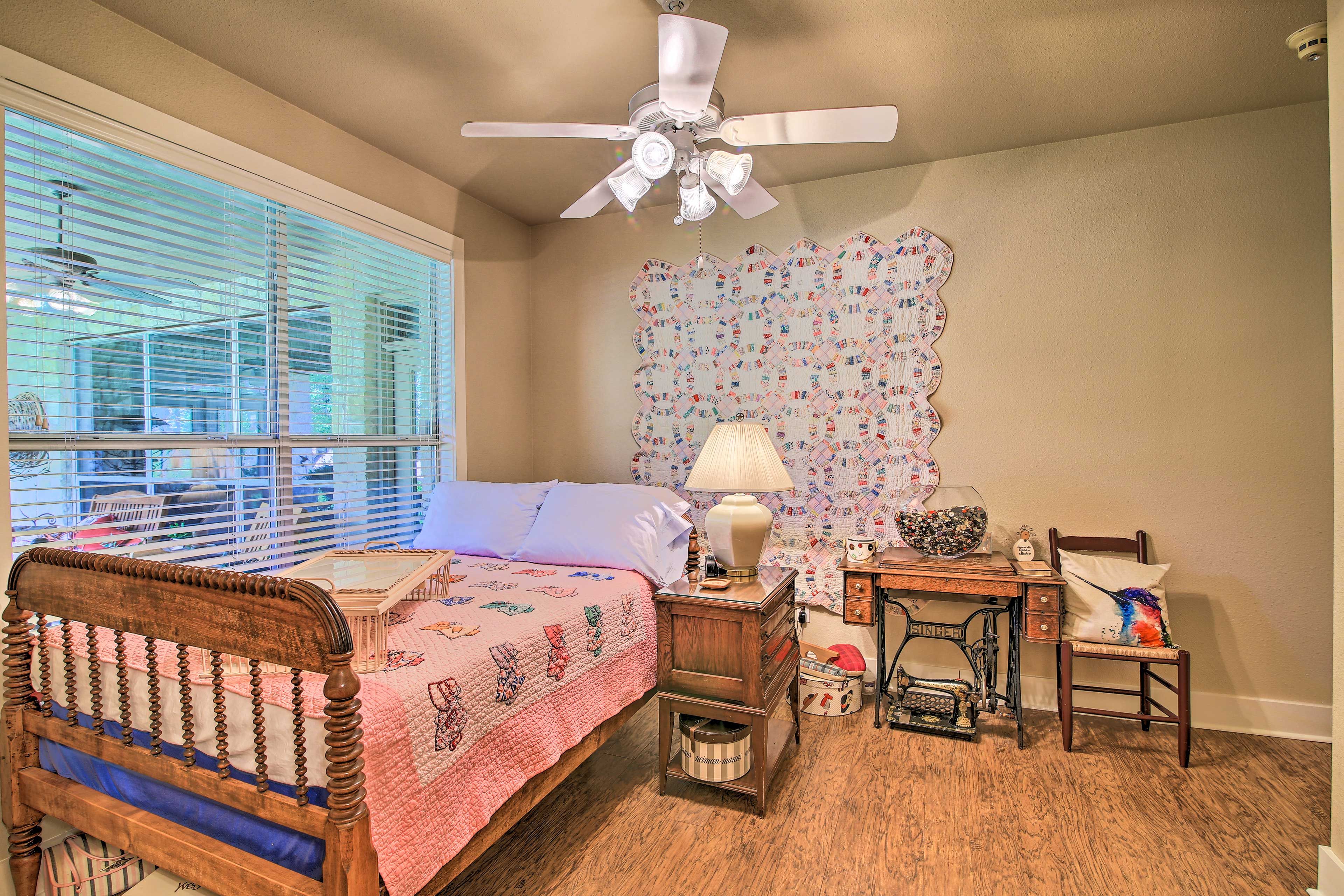 Bedroom 2 | Full Bed