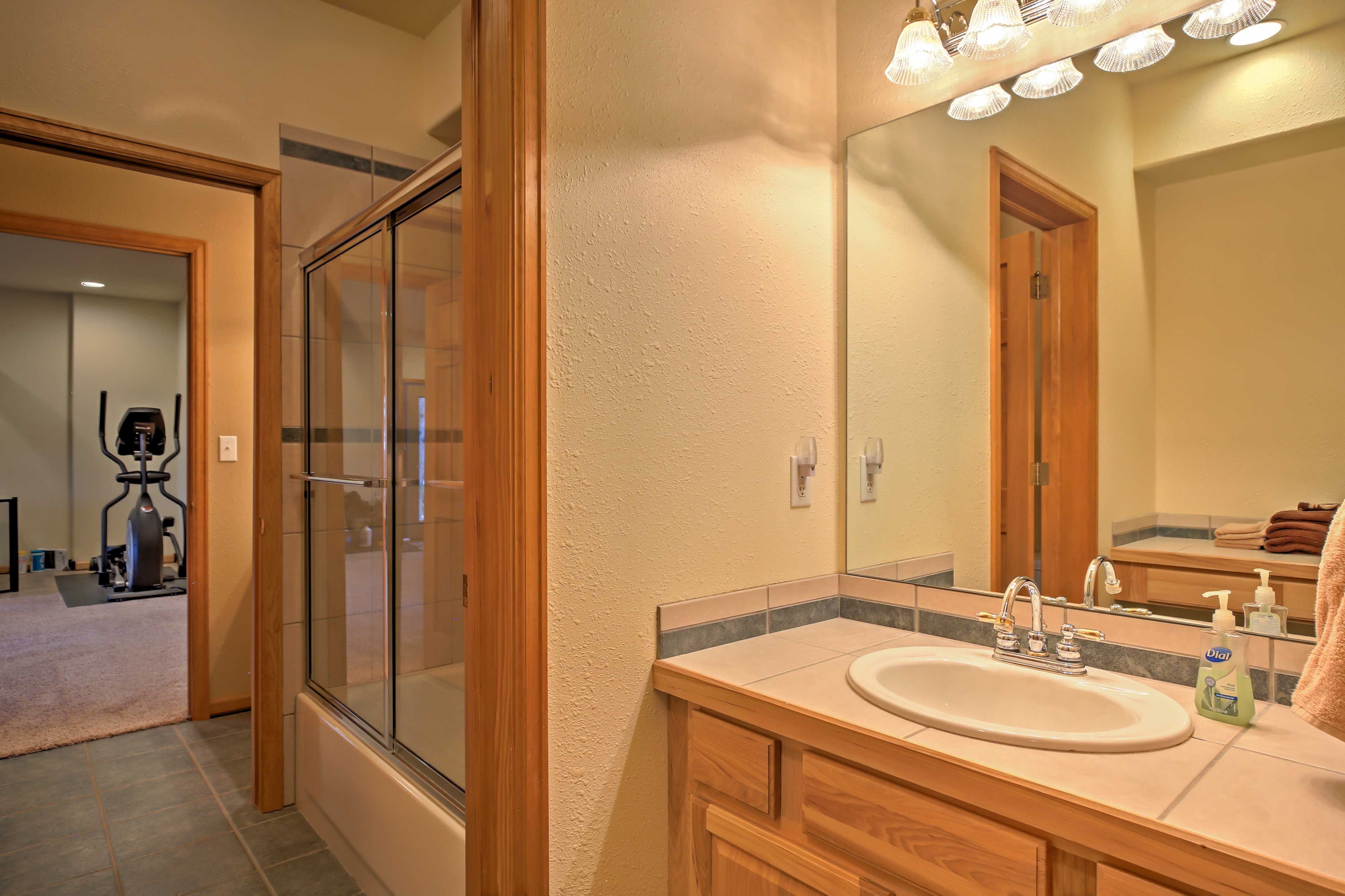 Jack-n-Jill Bathrooms | Basement