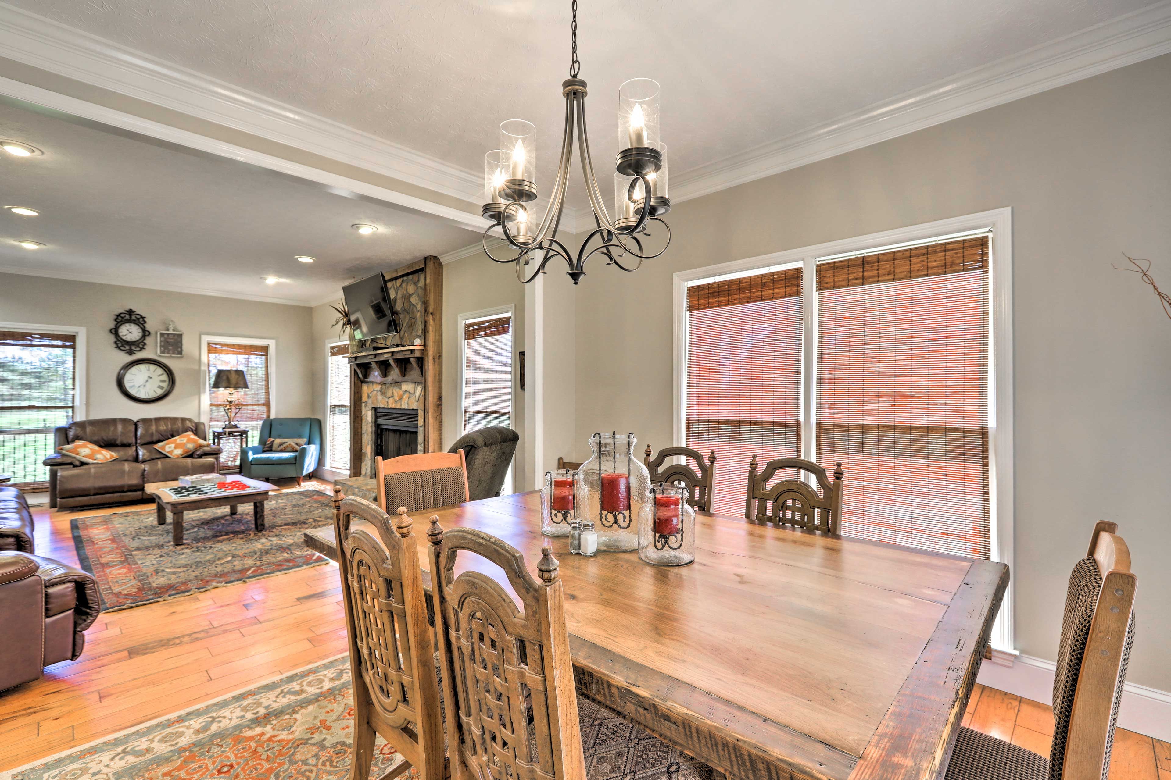 Dining Space | Dishware/Flatware