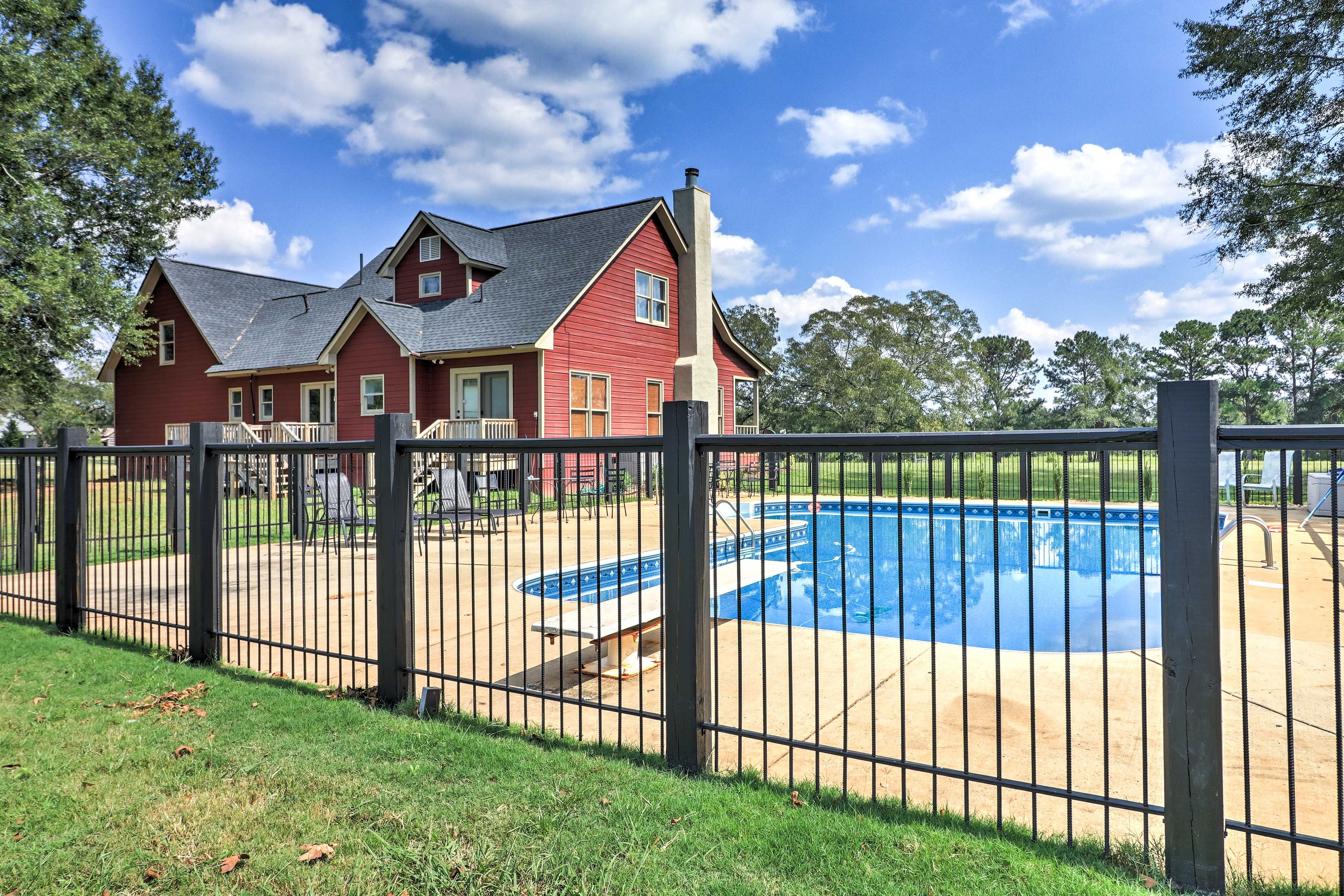 Seasonal Pool