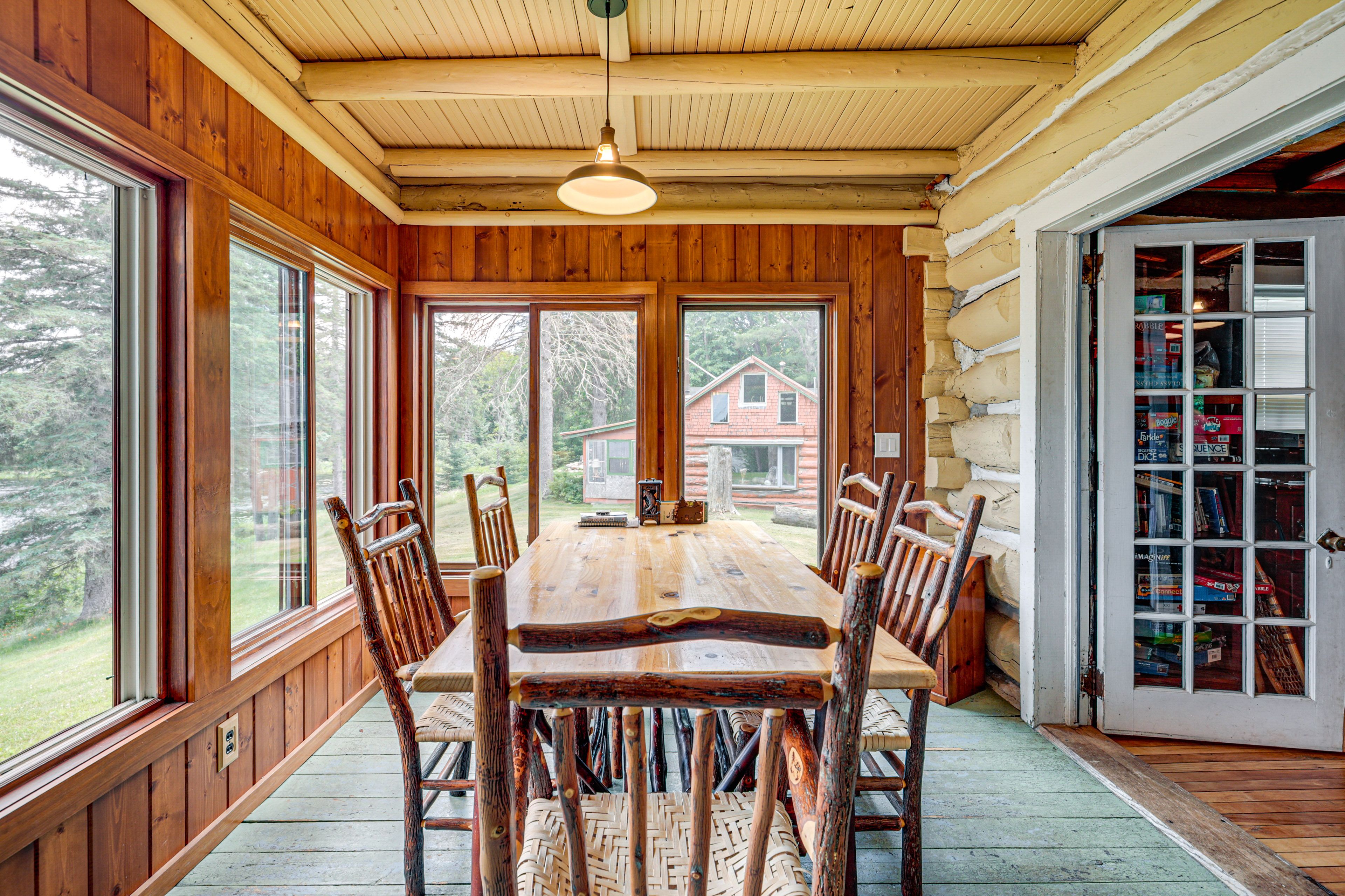Sunroom | Main Level | Dining Area | Dishes & Flatware Provided