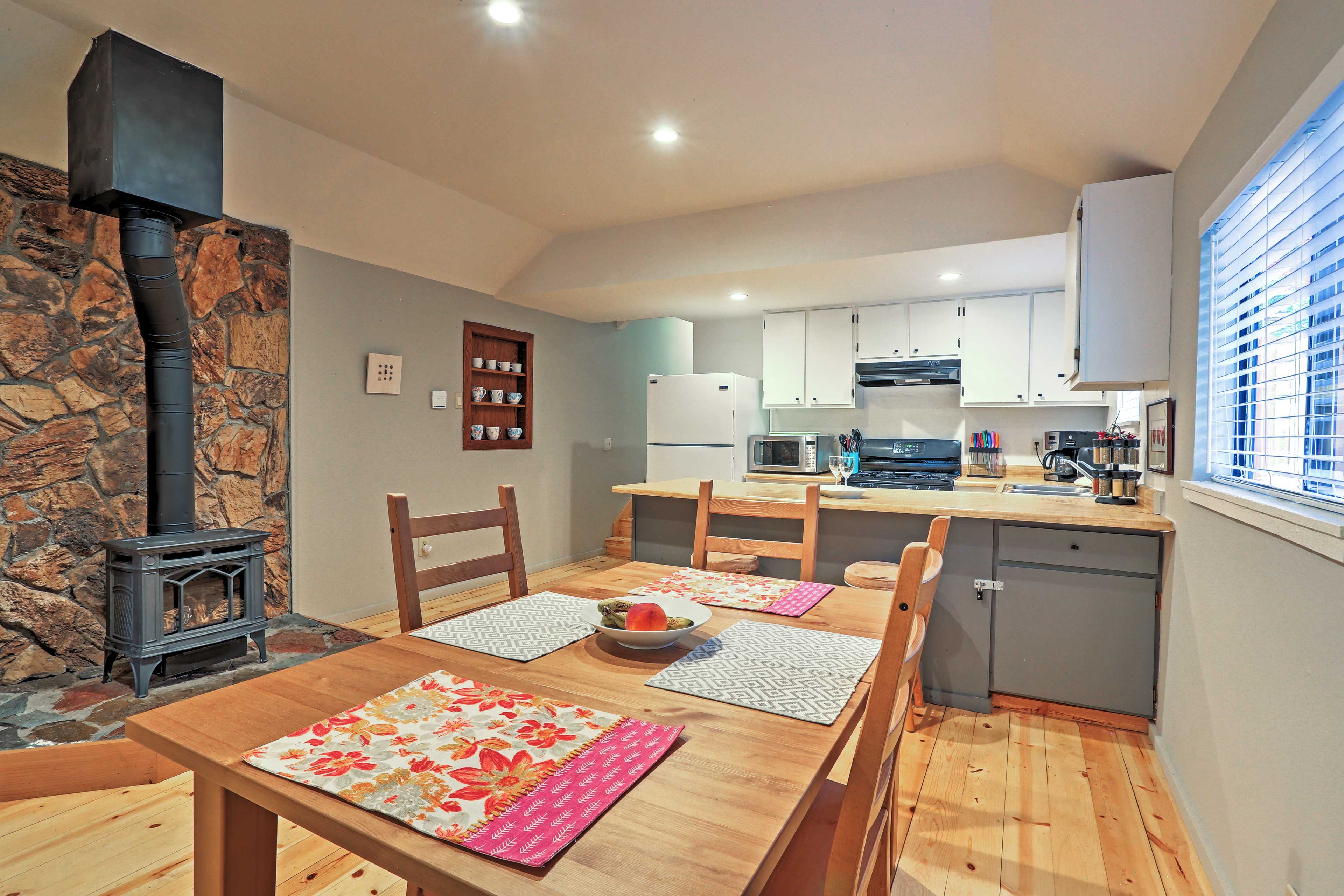Feel the warmth of the gas-burning stove as you eat.