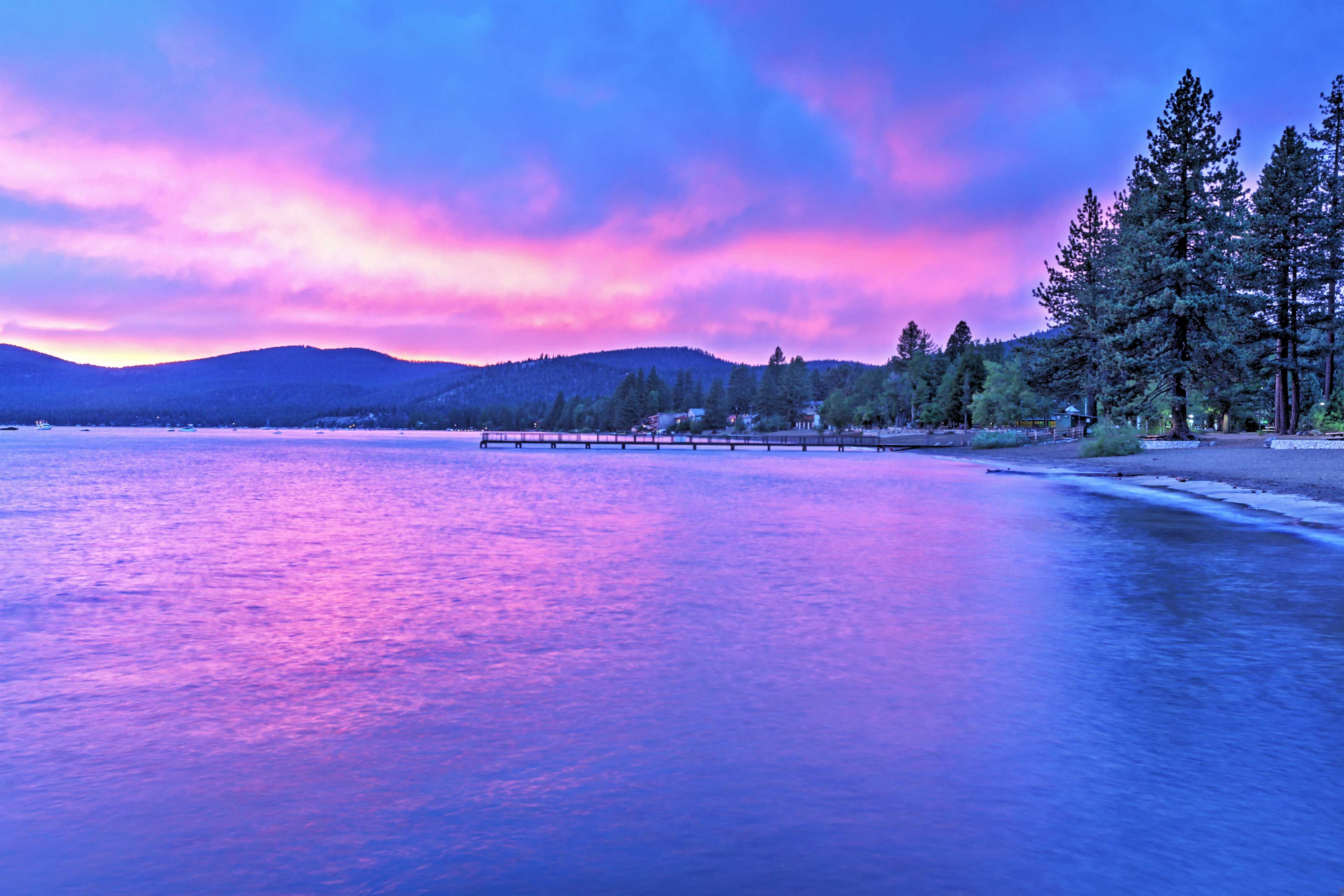 Admire some stunning sunsets and sunrises at Lake Tahoe!