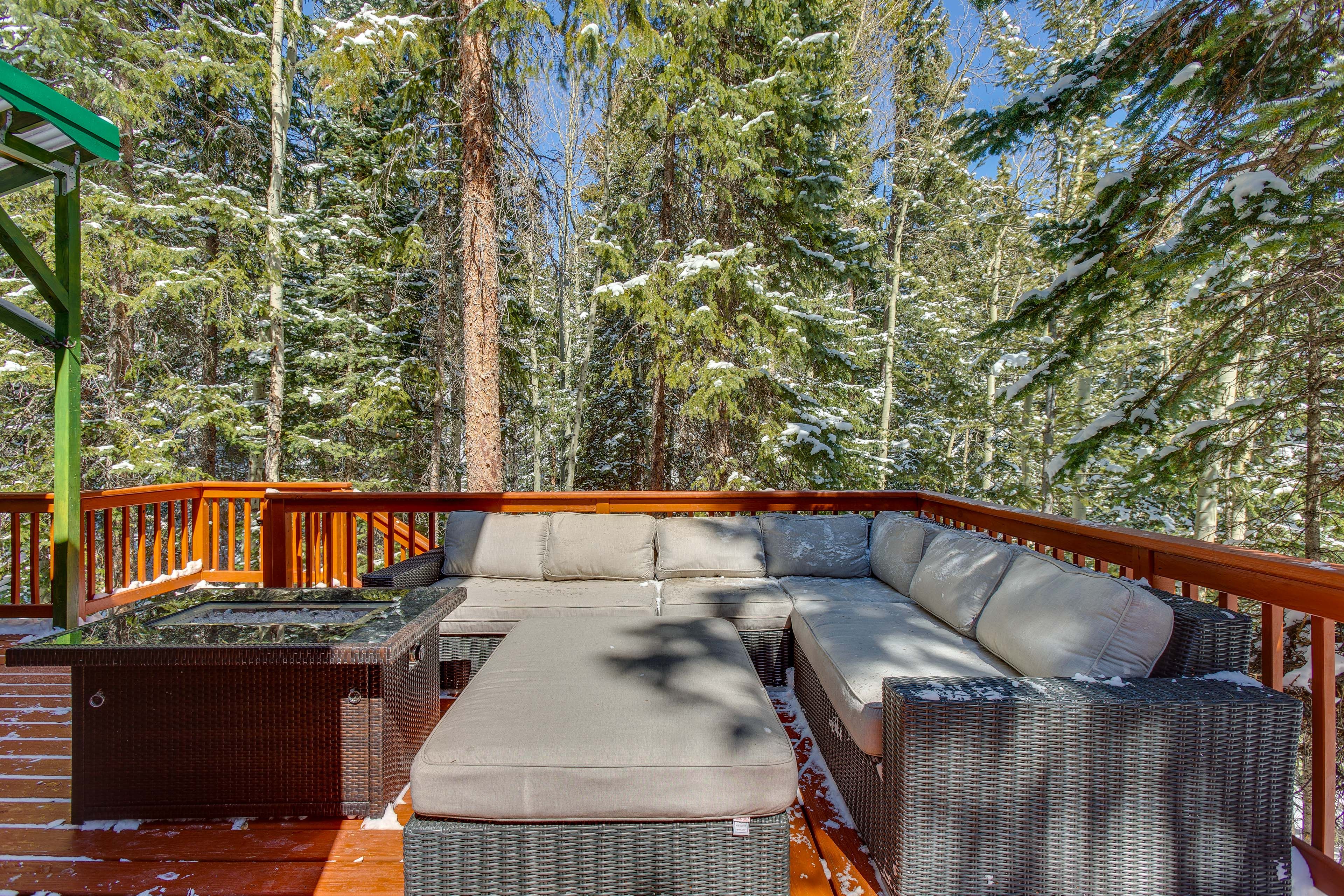 Private Deck