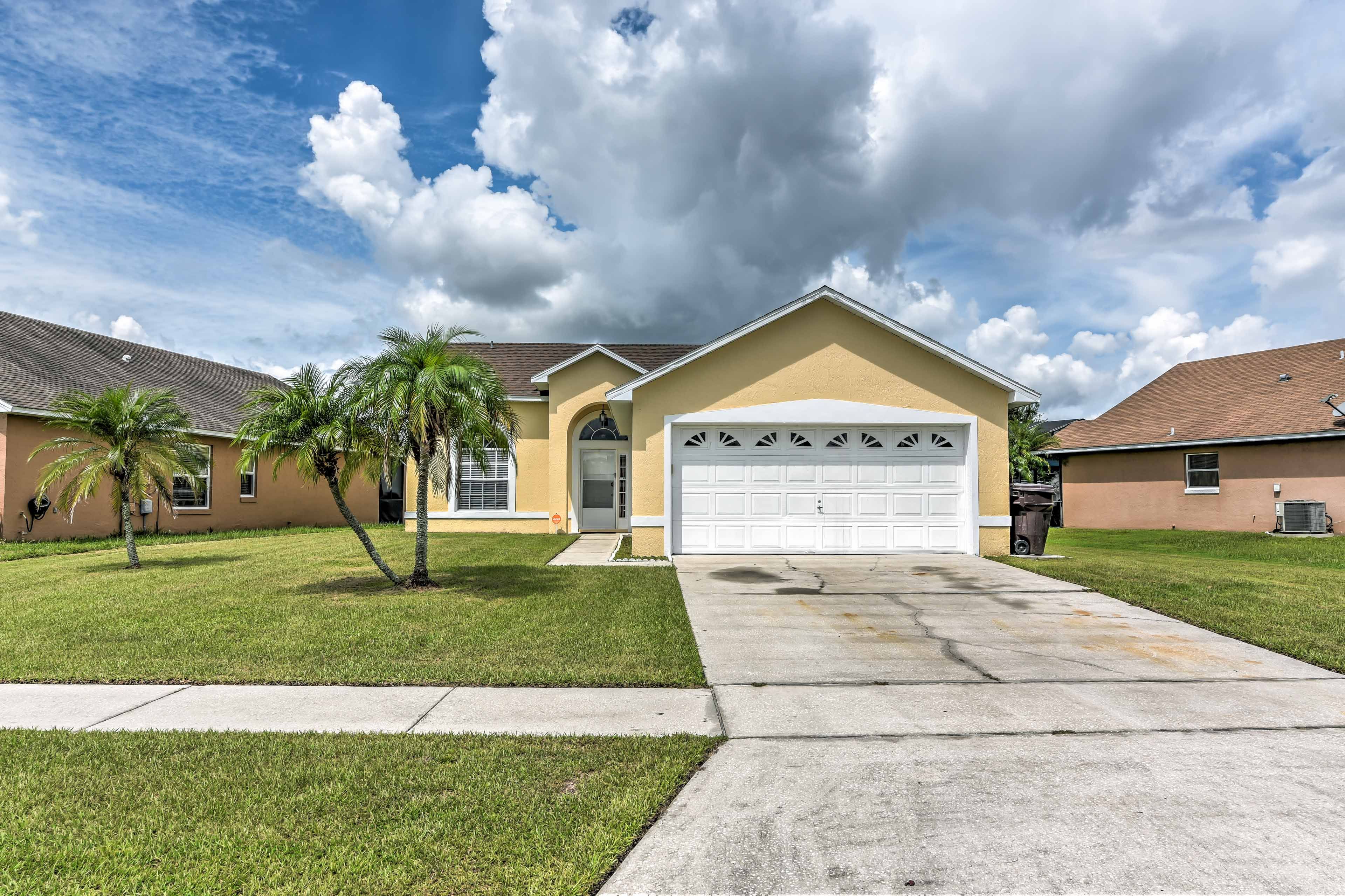 Property Exterior | Keyless Entry | 2 Exterior Security Cameras (Facing Out)