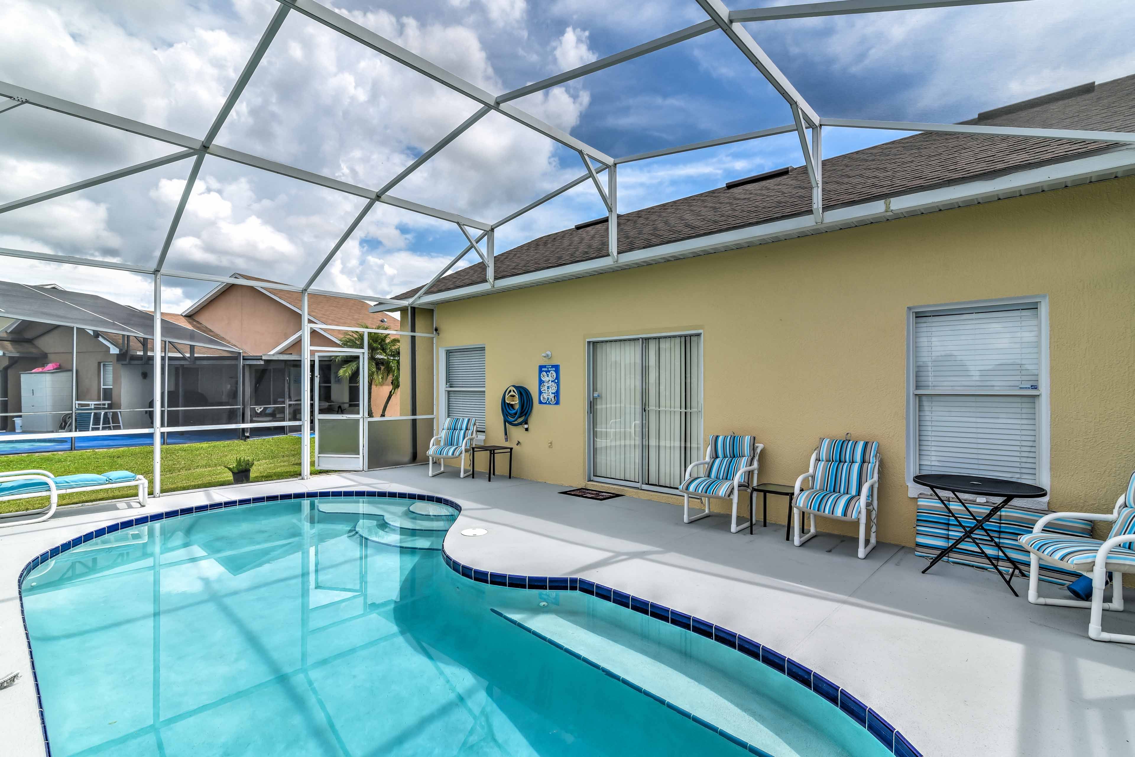 Lanai w/ Pool