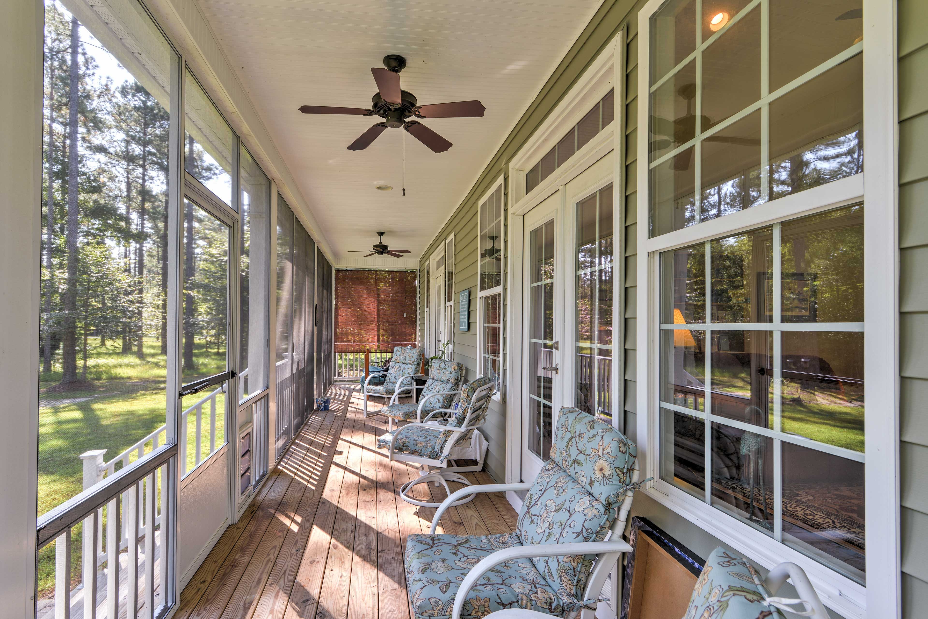 Screened Porch | Futon