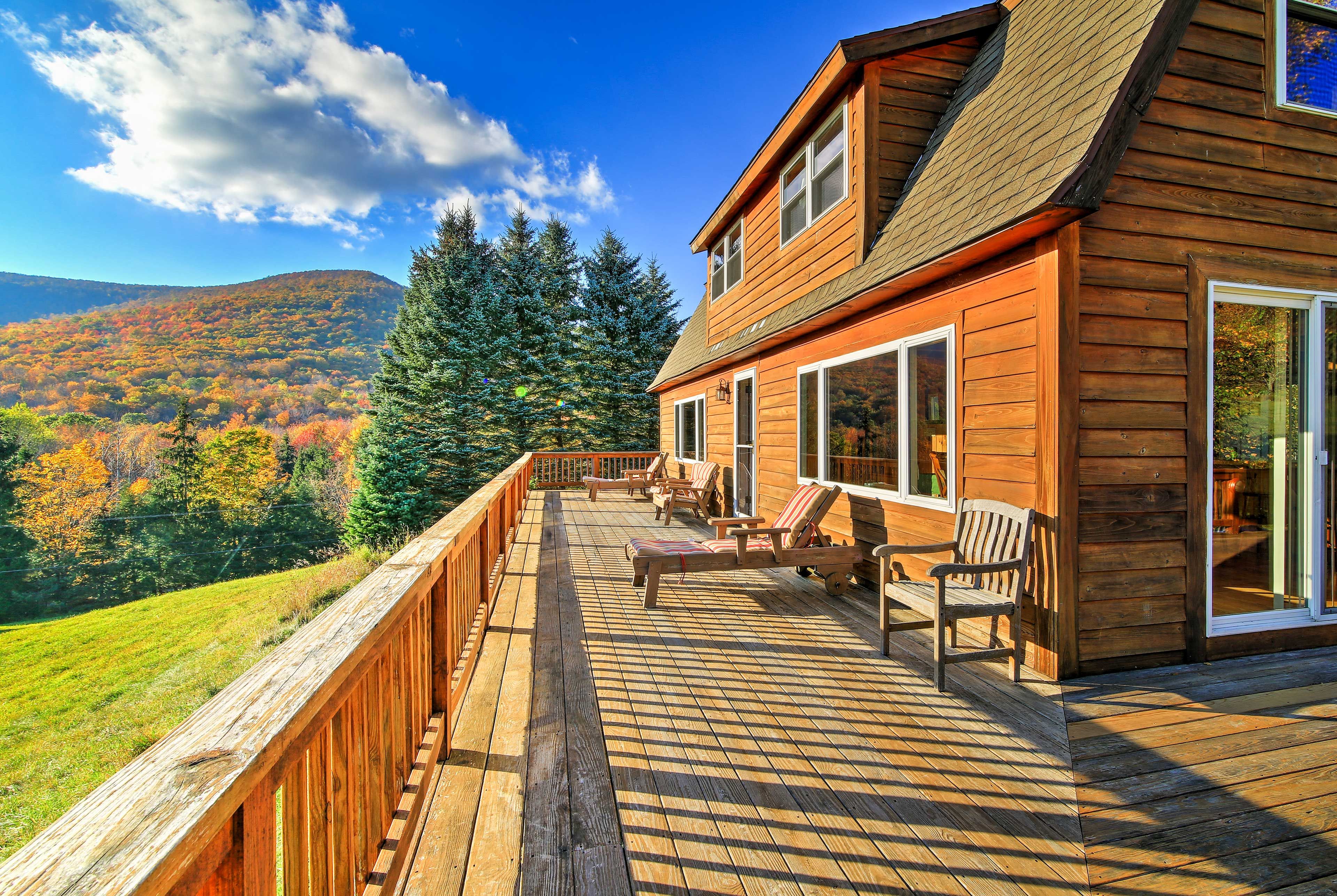 Spacious Deck | Gas Grill