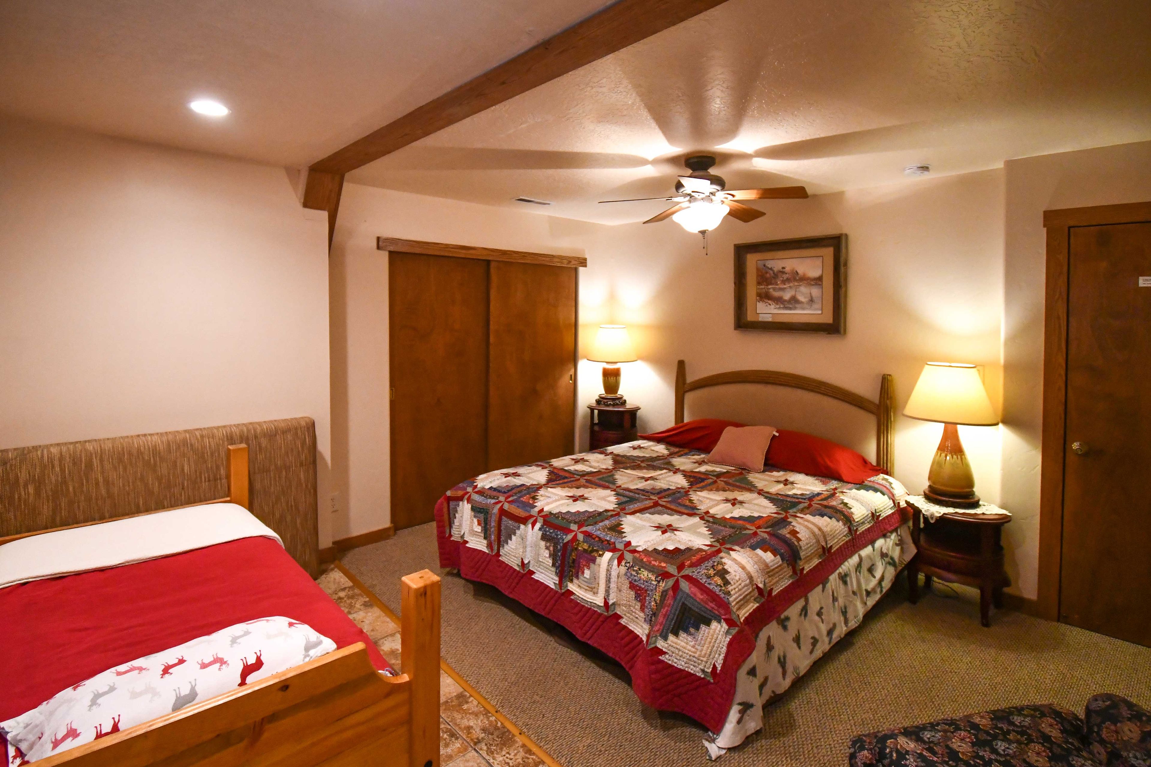Bedroom 1 | King Bed | Twin Bed