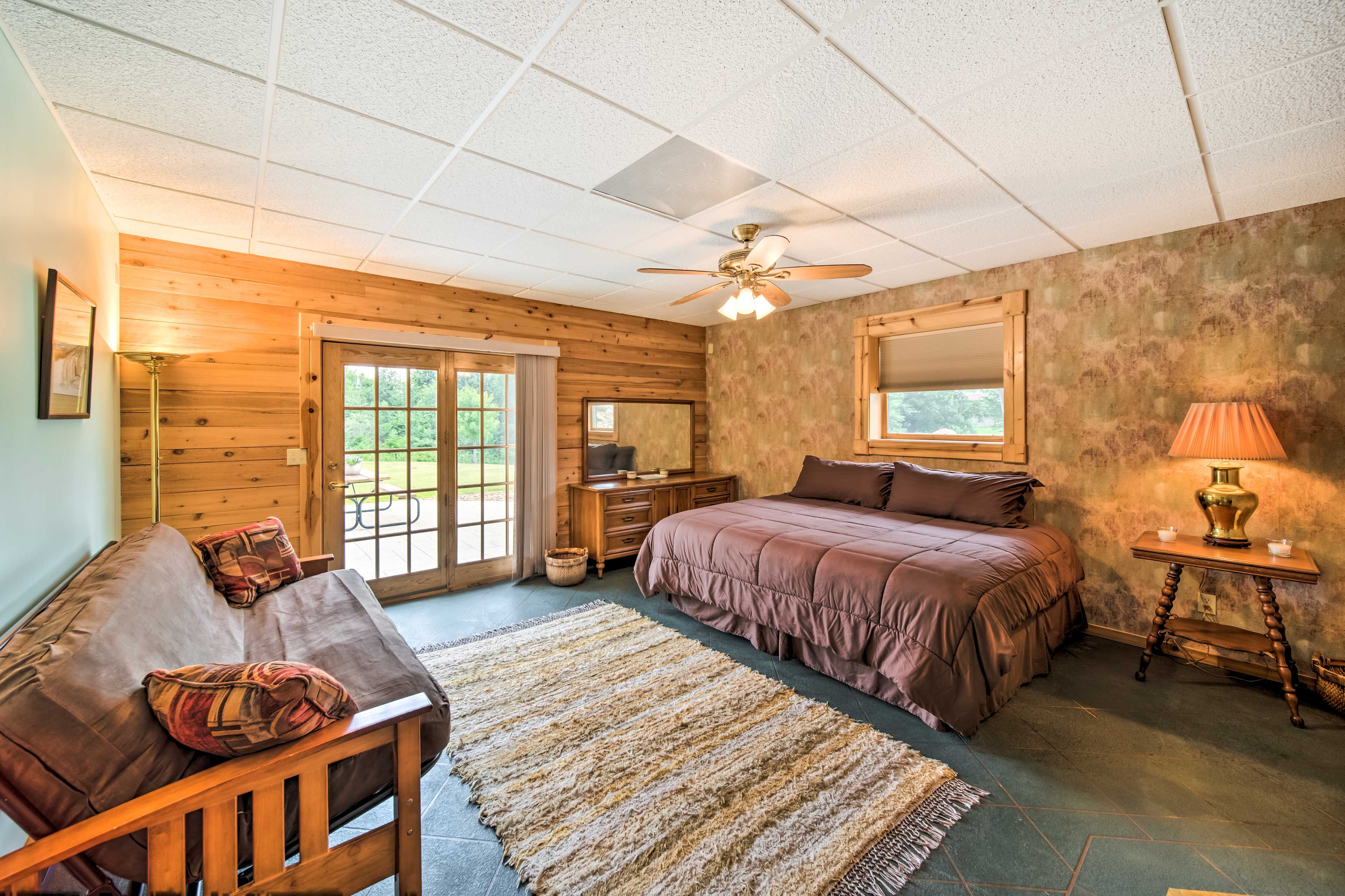 Bedroom 1 | King Bed | Futon