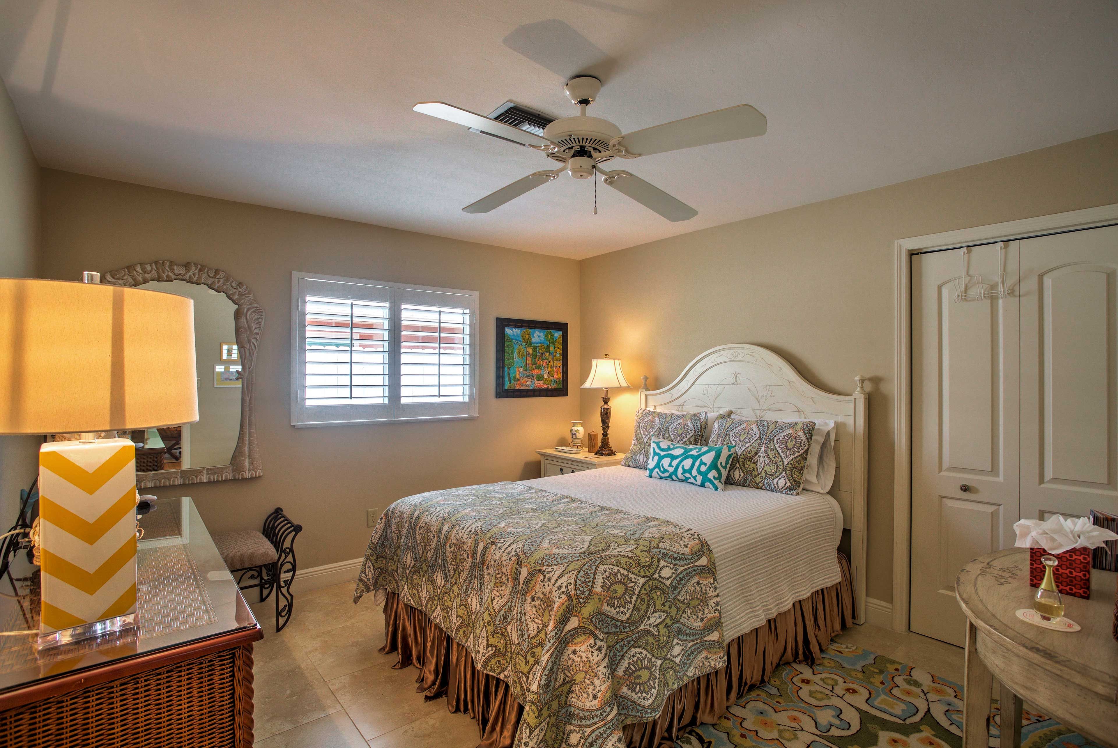 Relax and recuperate in the light and airy second bedroom.