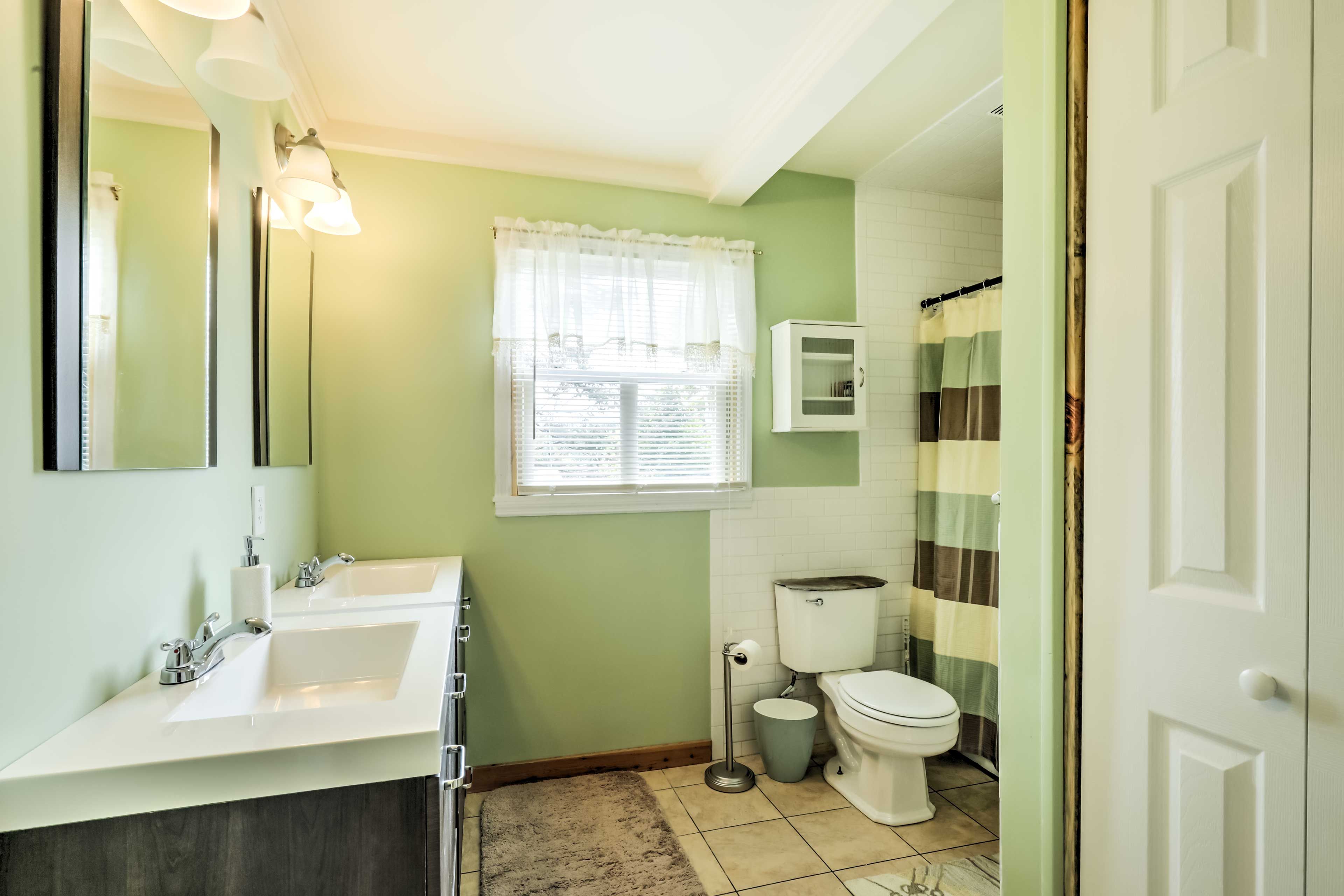 Bathroom | Towels Provided