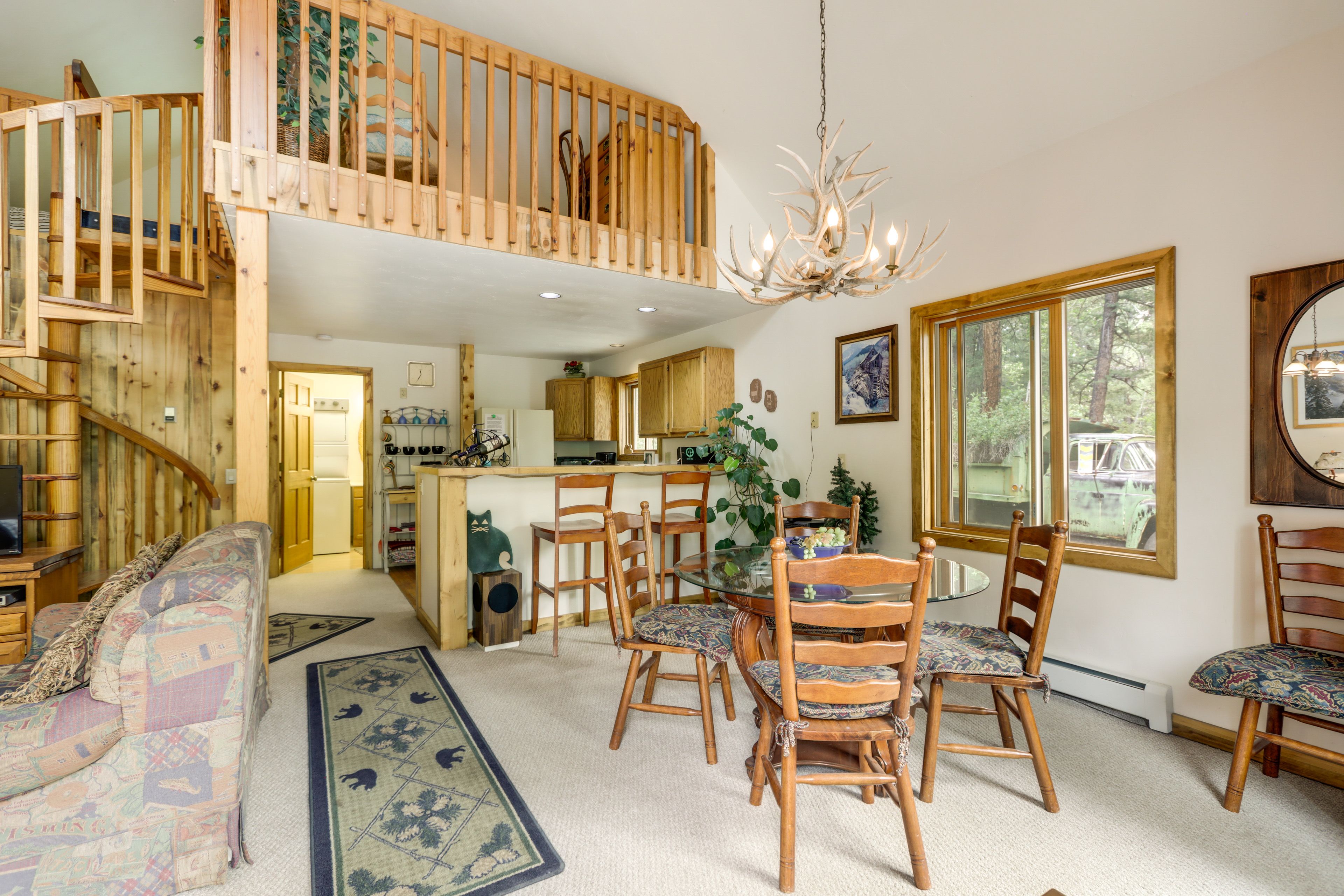Dining Space | No WiFi/Limited Cell Service